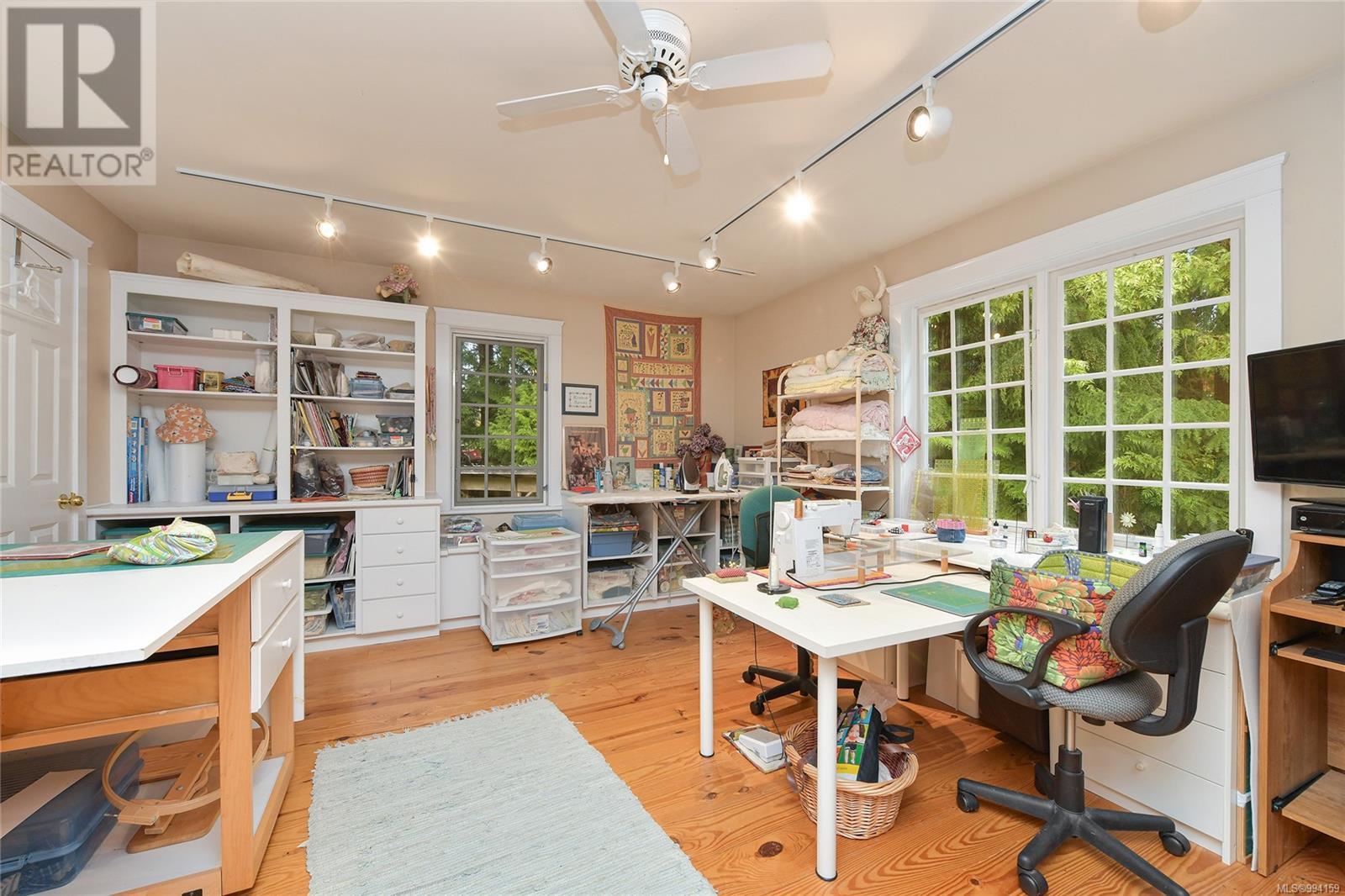  517 Sandy Hook Road, Mayne Island