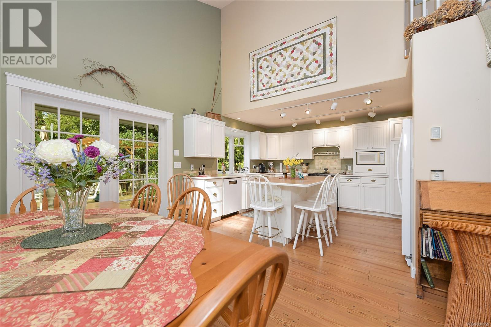  517 Sandy Hook Road, Mayne Island