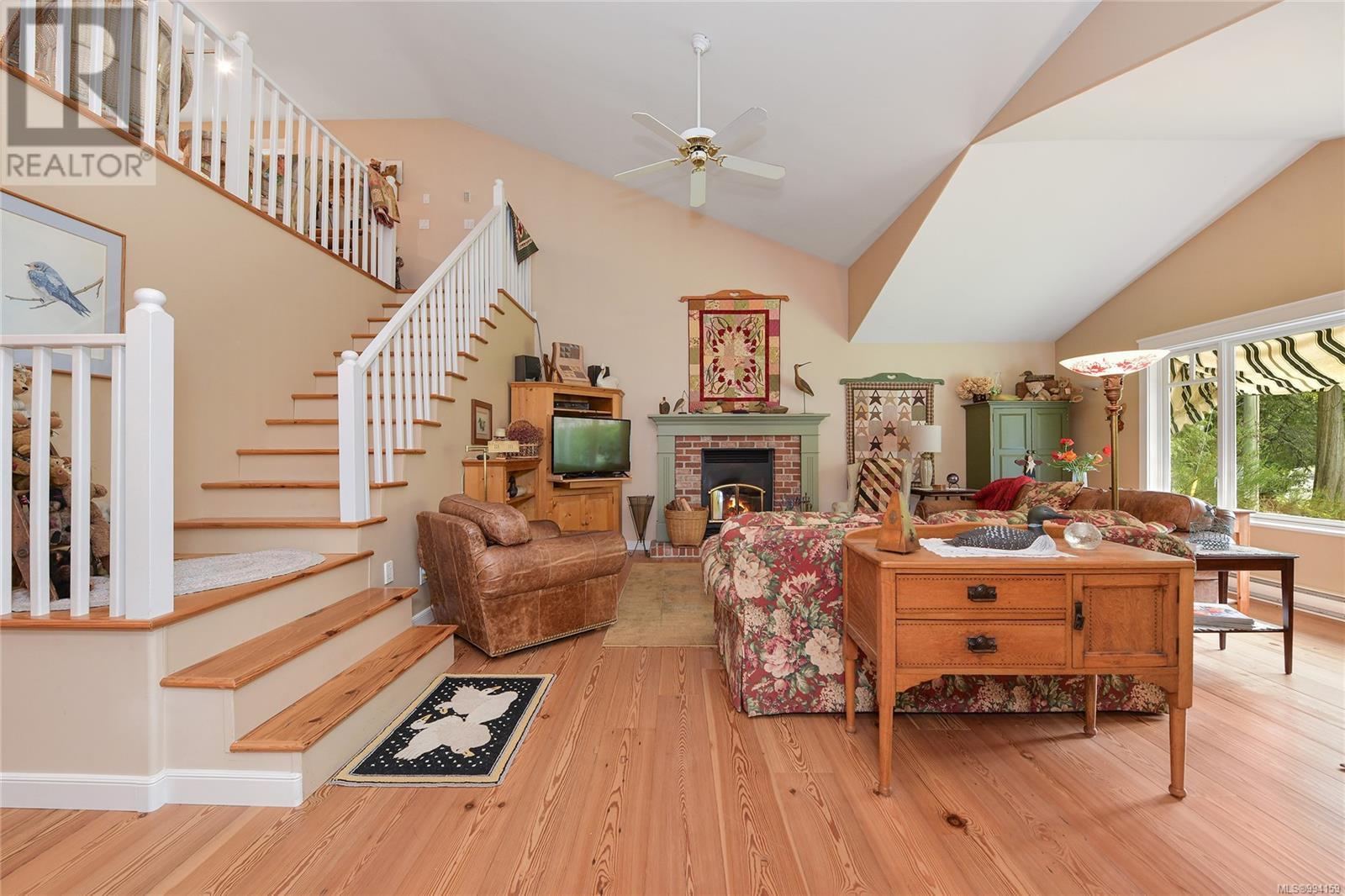  517 Sandy Hook Road, Mayne Island