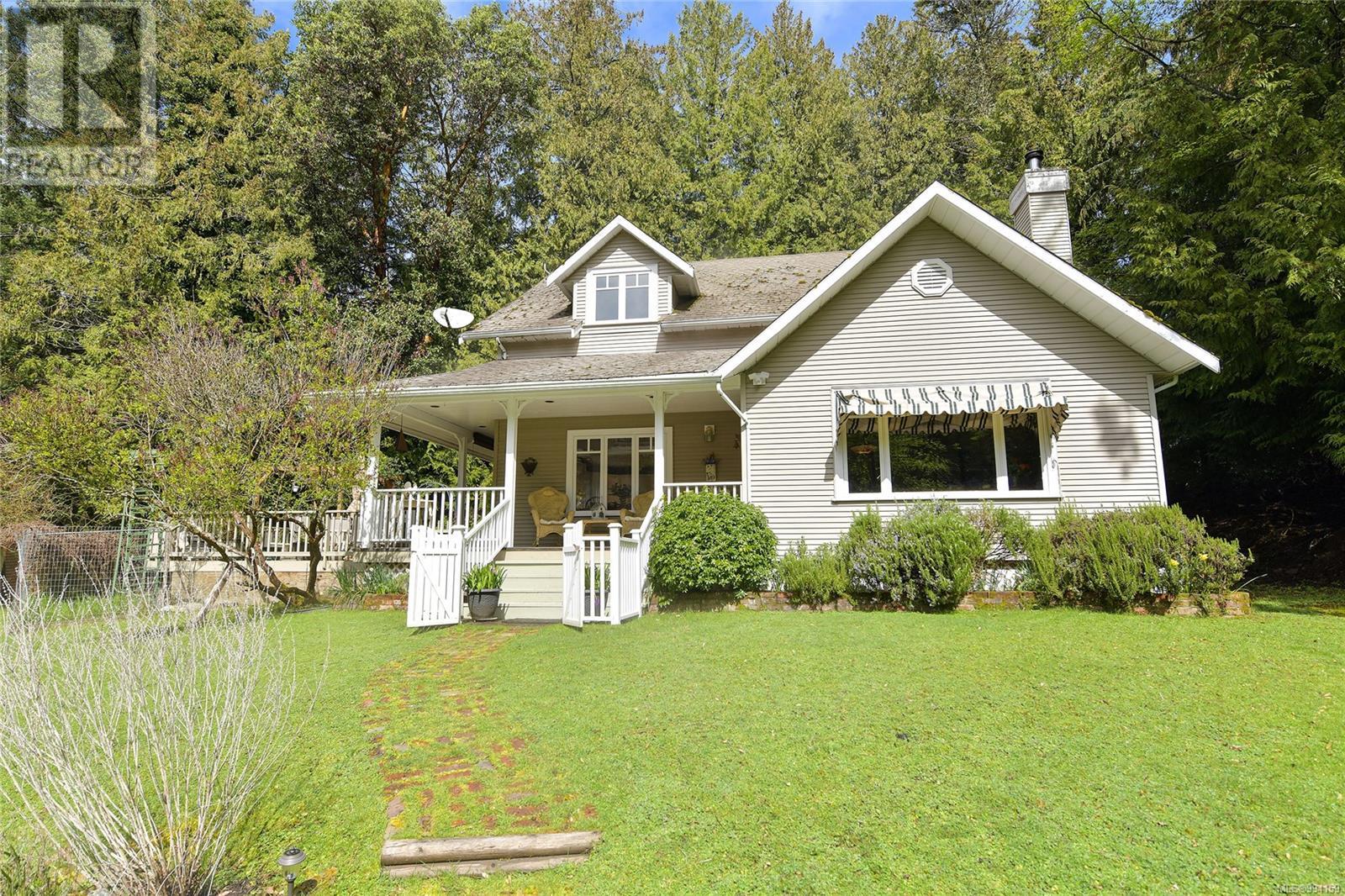  517 Sandy Hook Road, Mayne Island