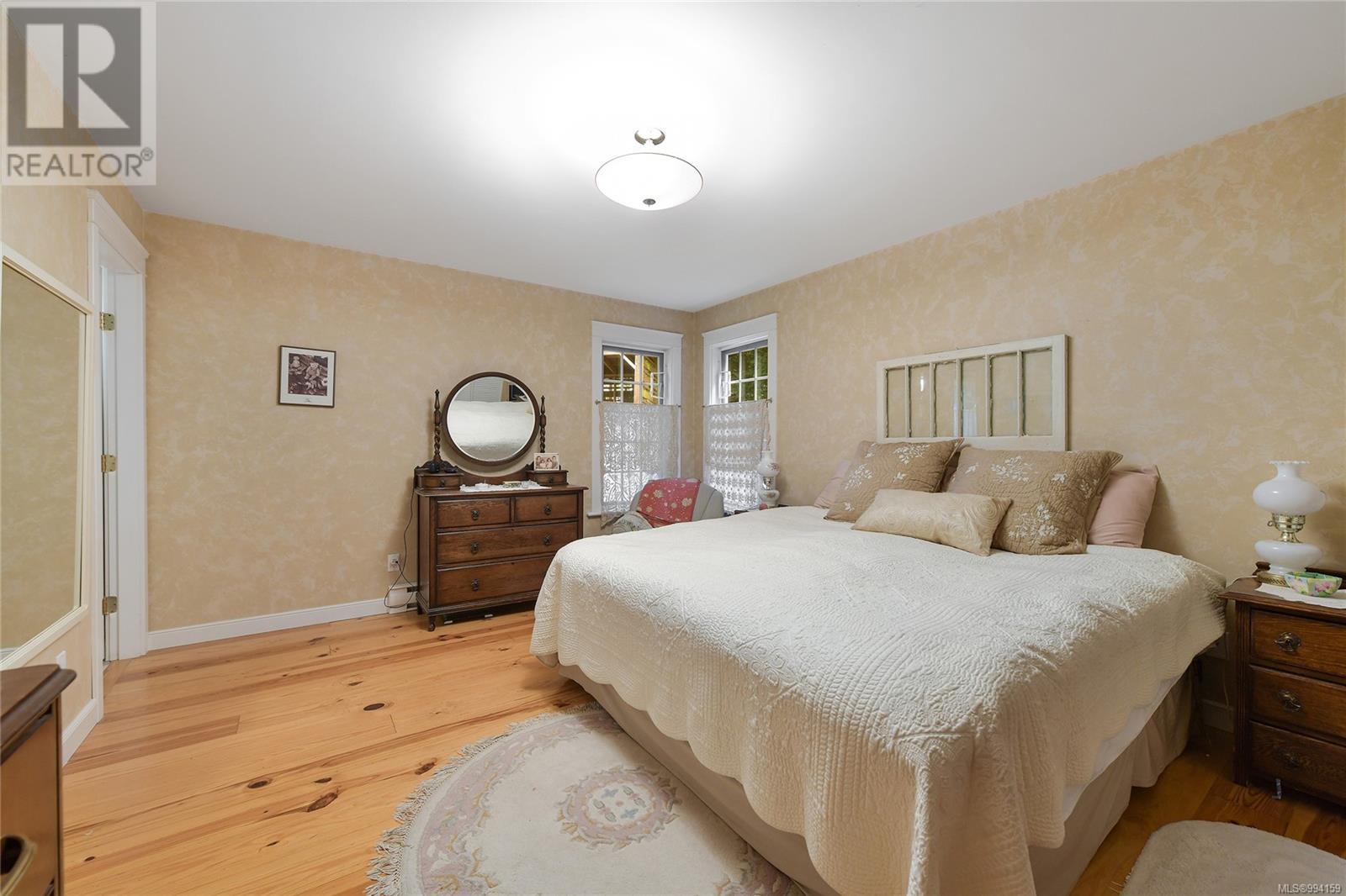  517 Sandy Hook Road, Mayne Island