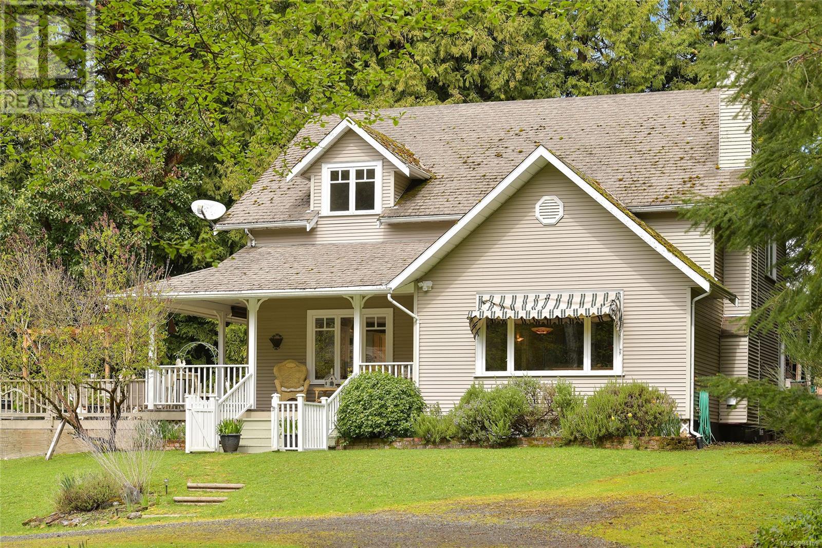  517 Sandy Hook Road, Mayne Island