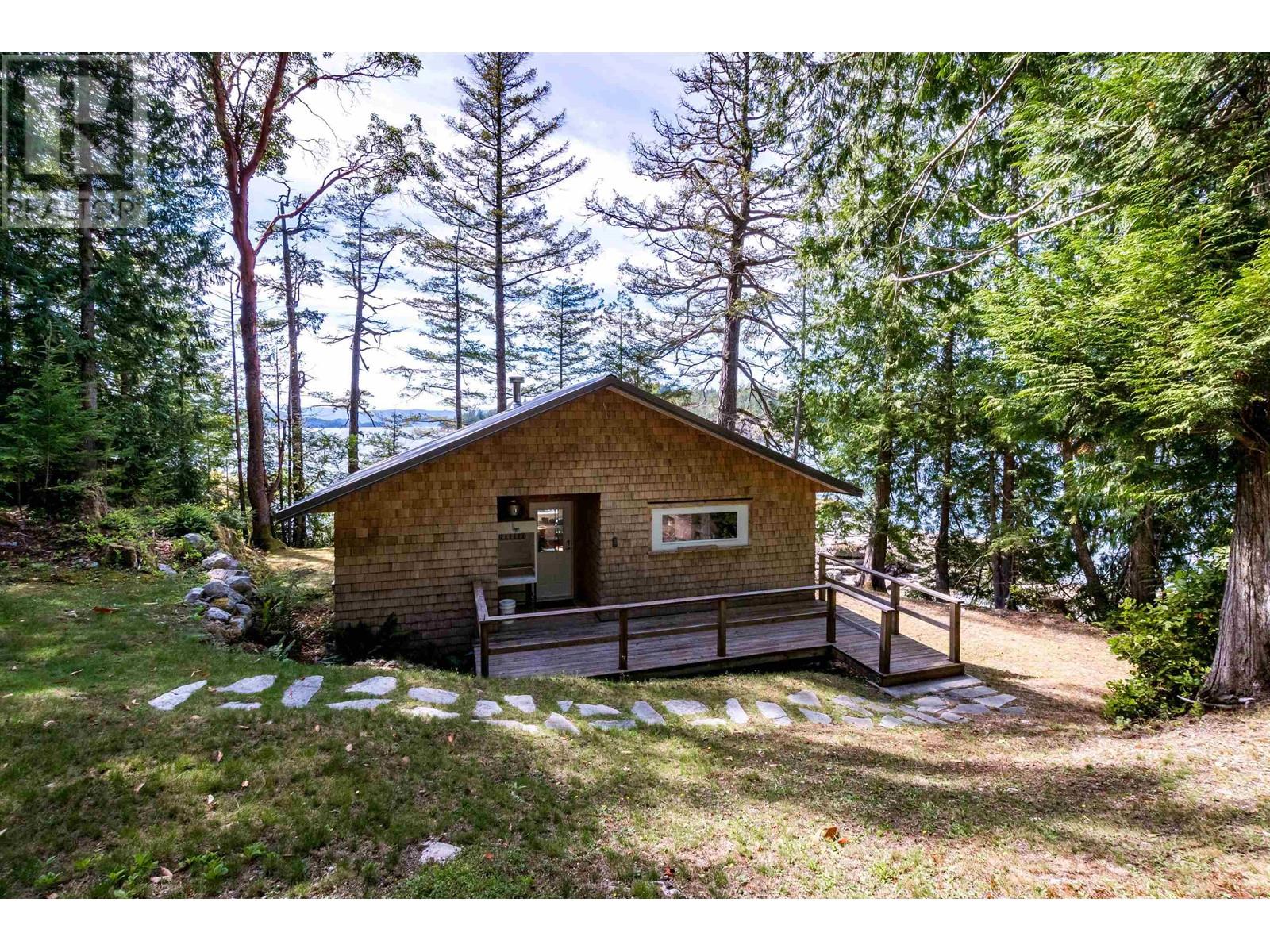 DL6129 NELSON ISLAND, Nelson Island