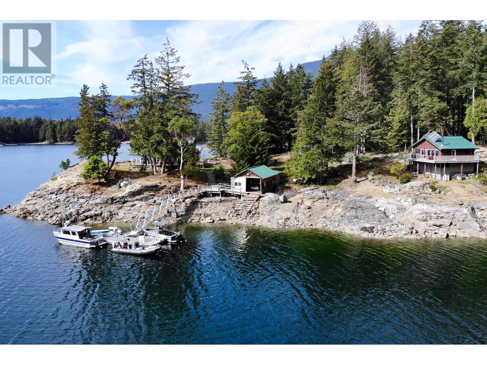 DL6129 NELSON ISLAND, Nelson Island