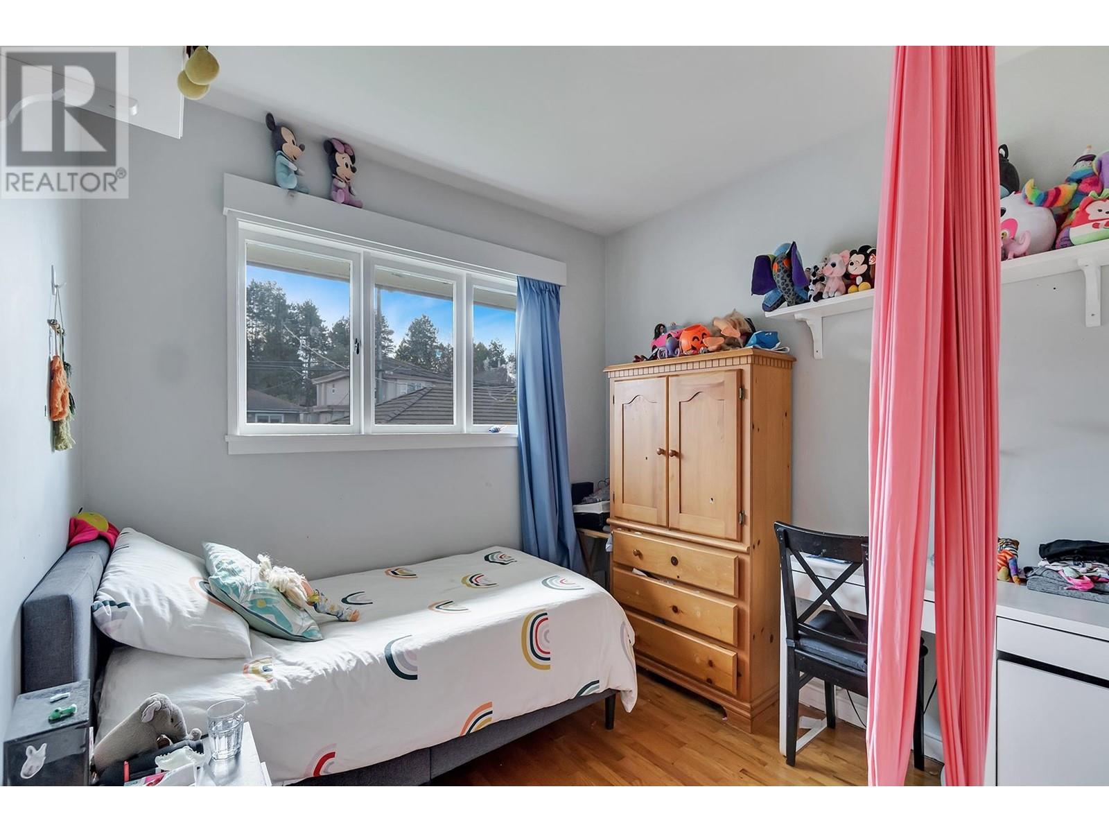 2348 OLIVER CRESCENT, Vancouver