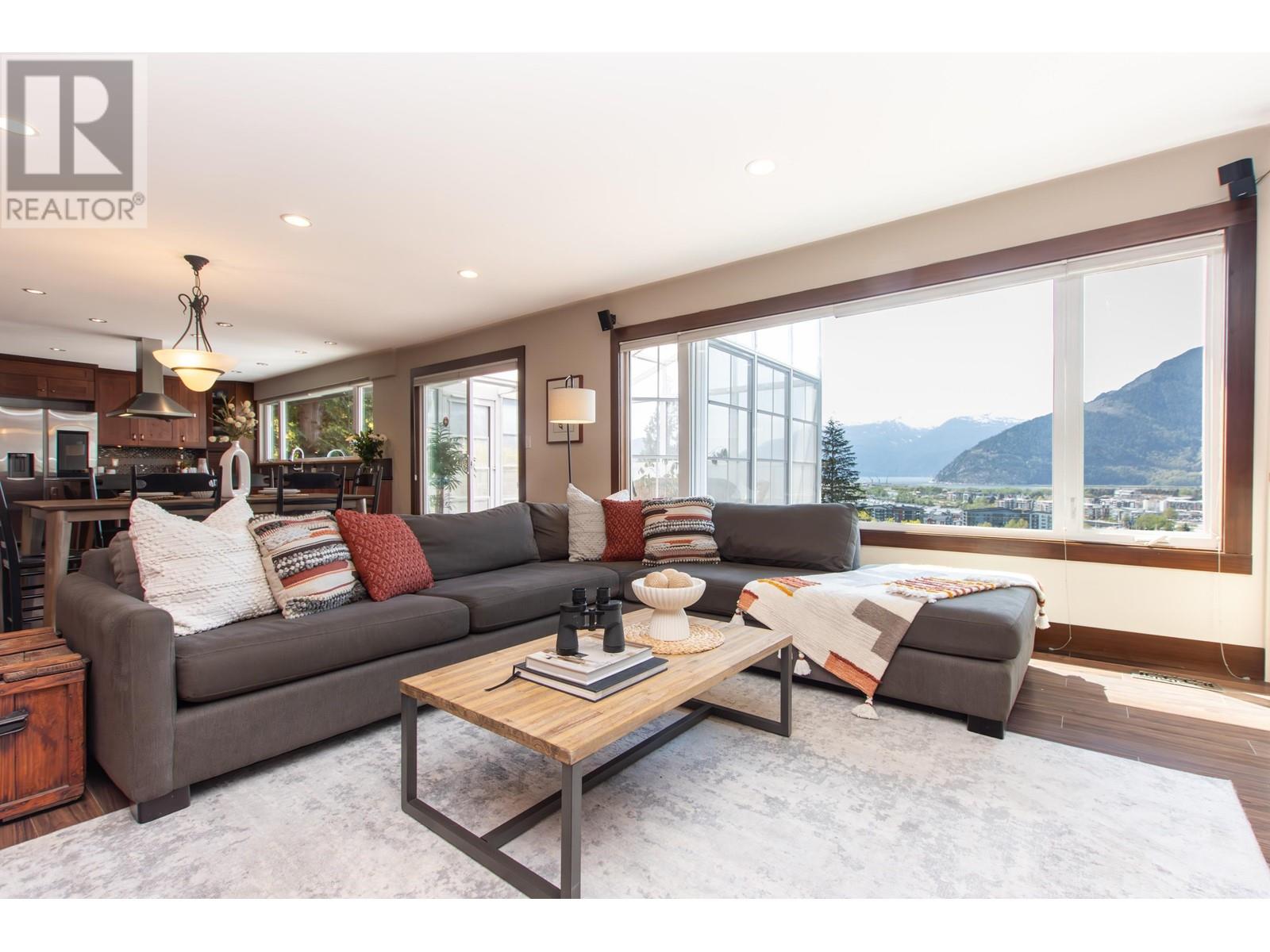 38268 OCEAN VIEW, Squamish