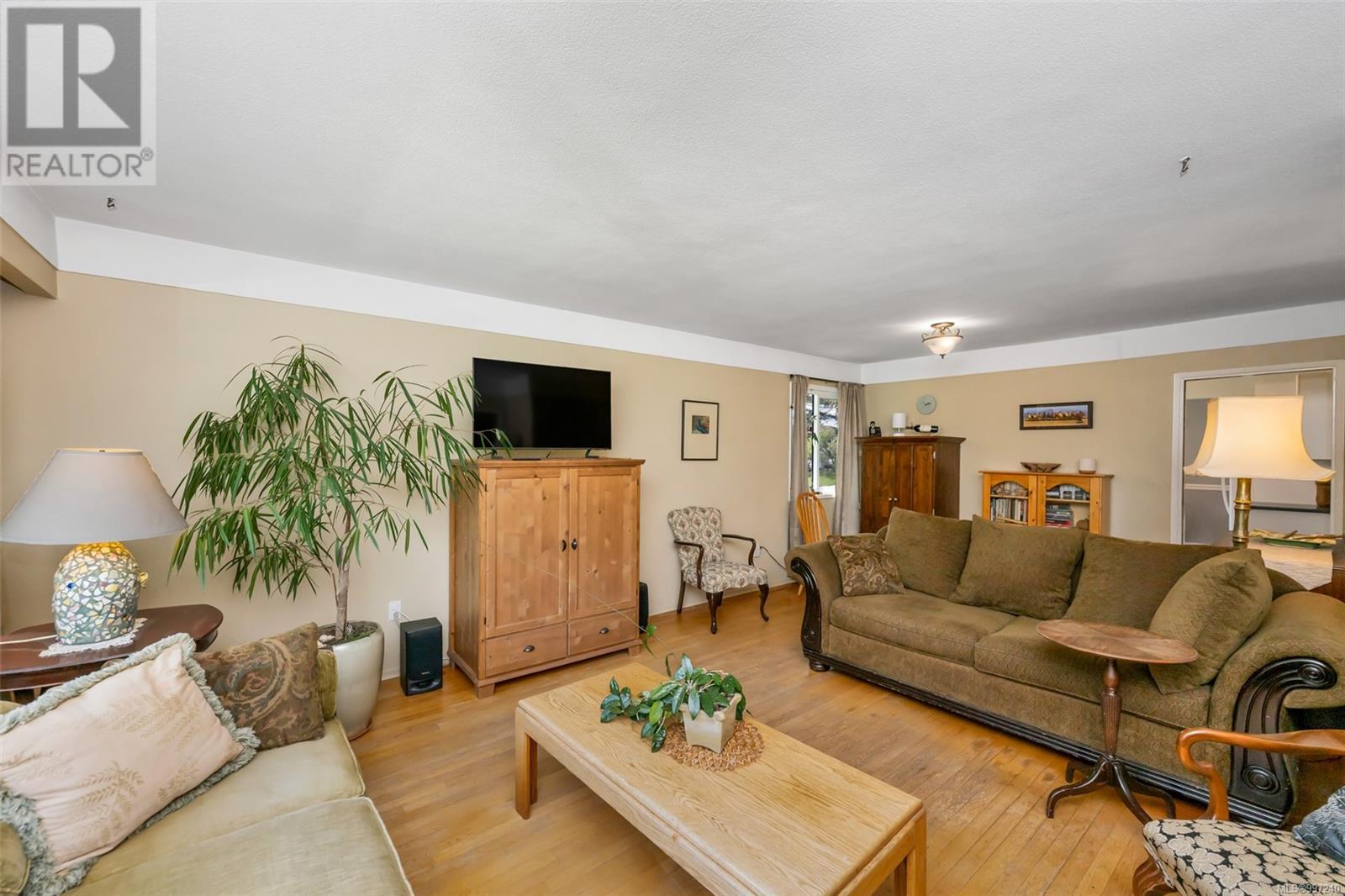  4160 Carey Road, Saanich