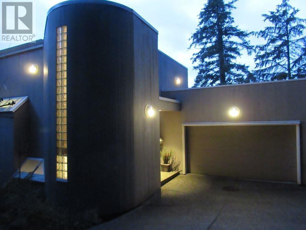 Photo 7 of 8255 Pasco Road, West Vancouver BC