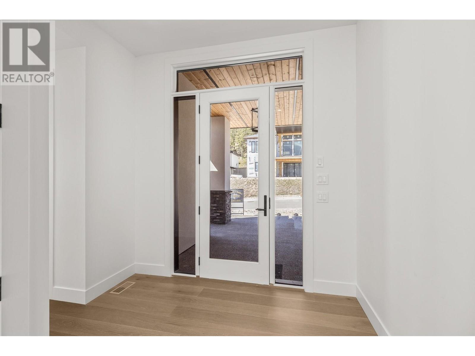  873 Melrose Street, Kelowna