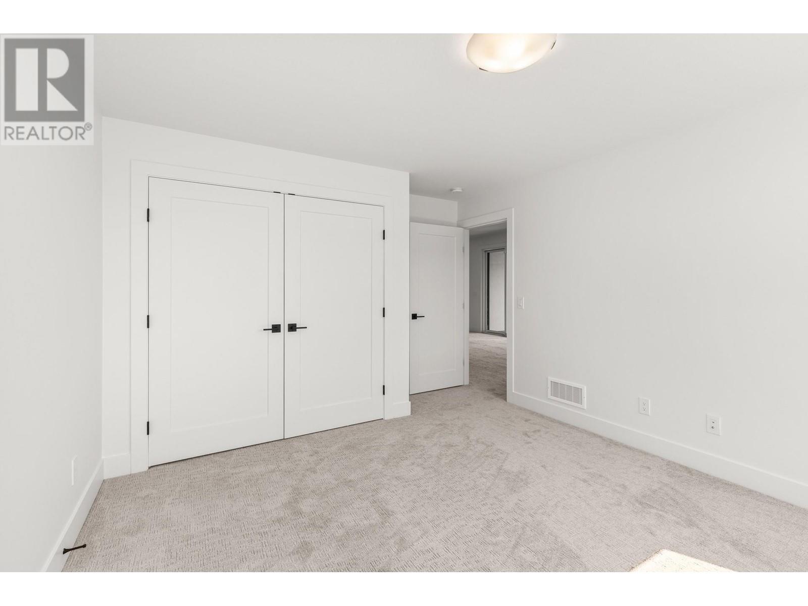  873 Melrose Street, Kelowna