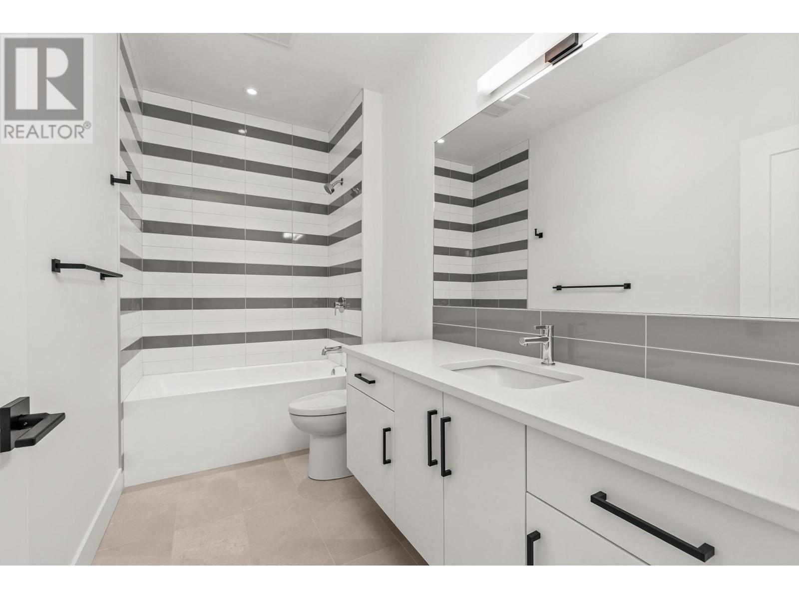  873 Melrose Street, Kelowna