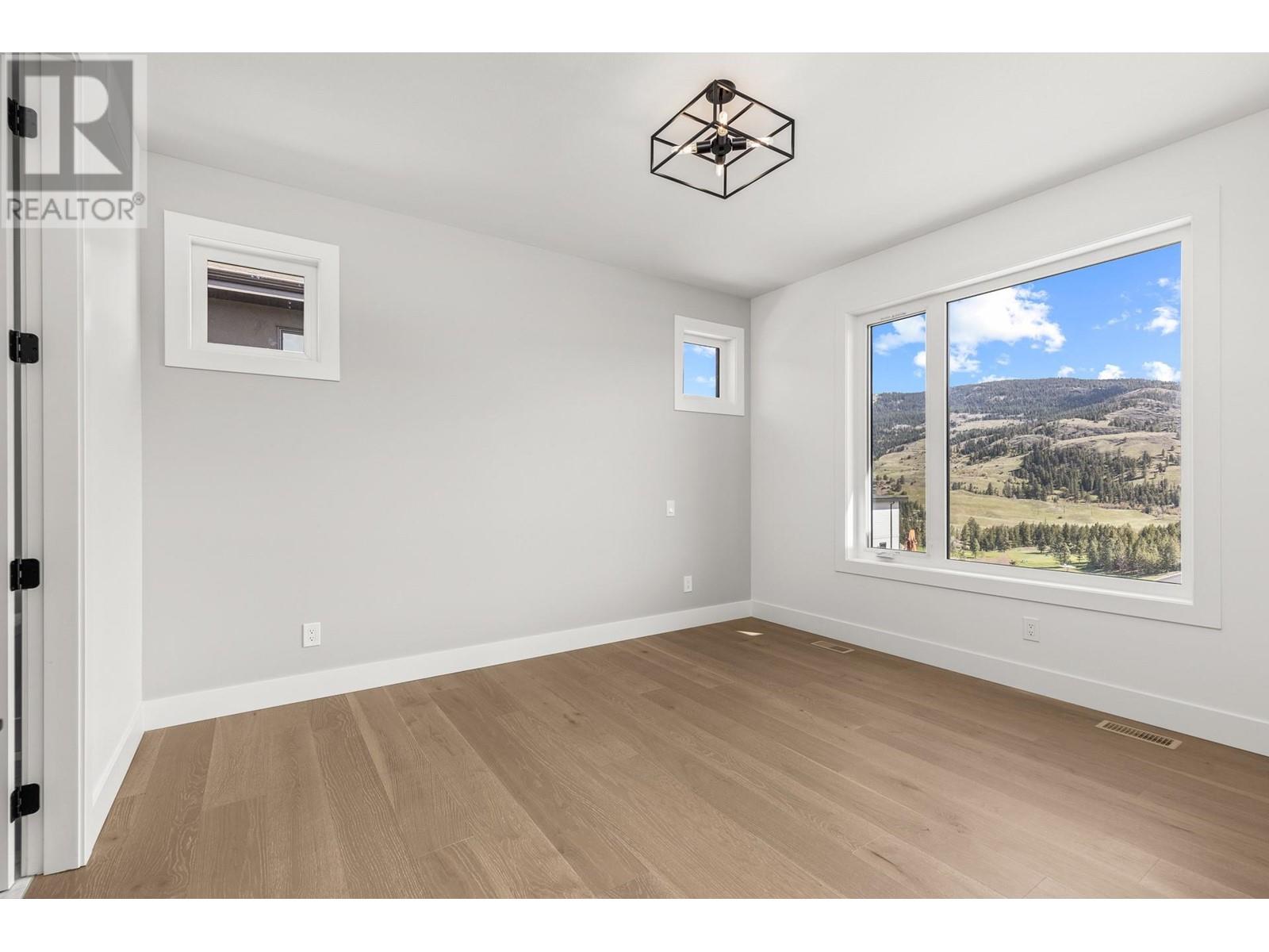  873 Melrose Street, Kelowna