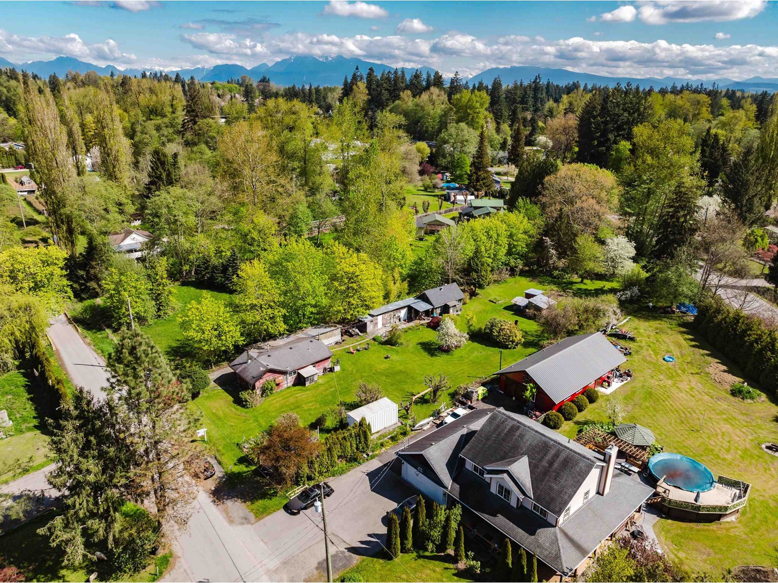 Photo 6 of 8624 187 Street, Surrey BC