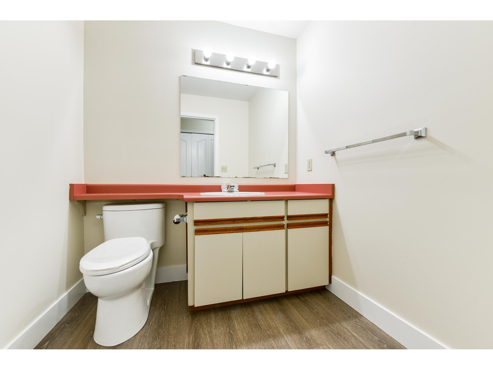 Photo 8 of 14269 89 A Avenue, Surrey BC