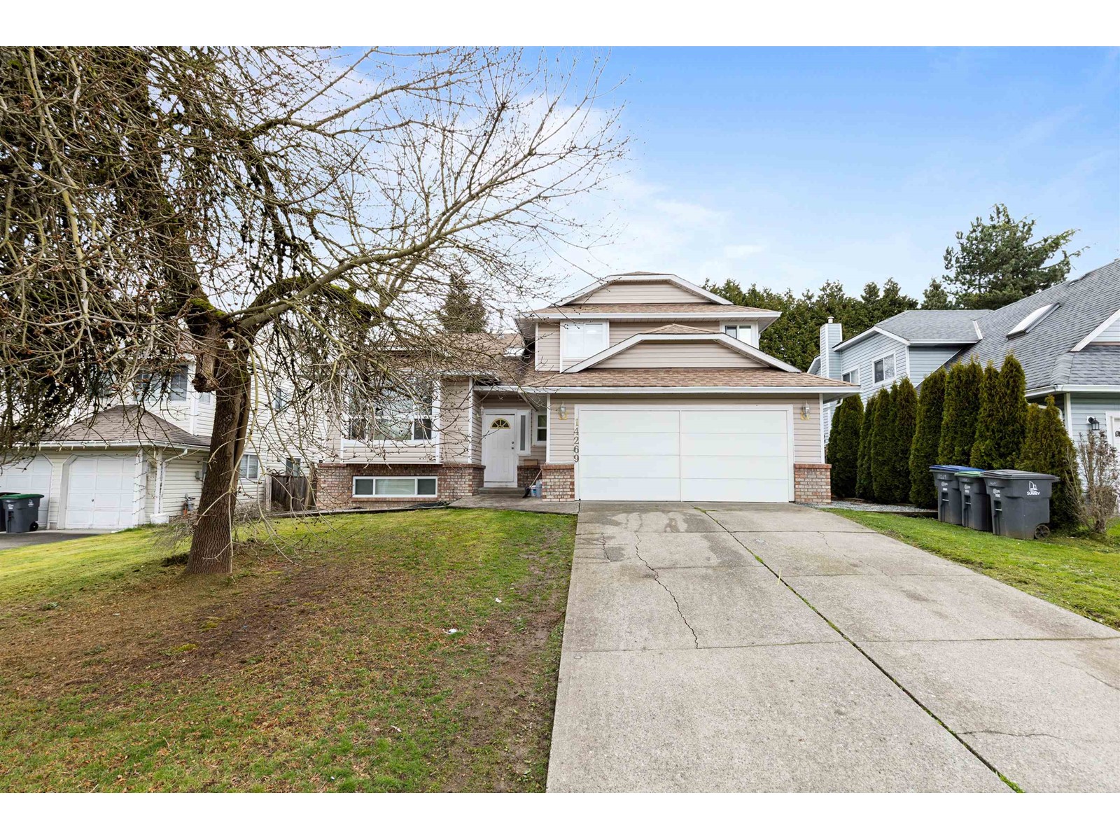 Photo 2 of 14269 89 A Avenue, Surrey BC