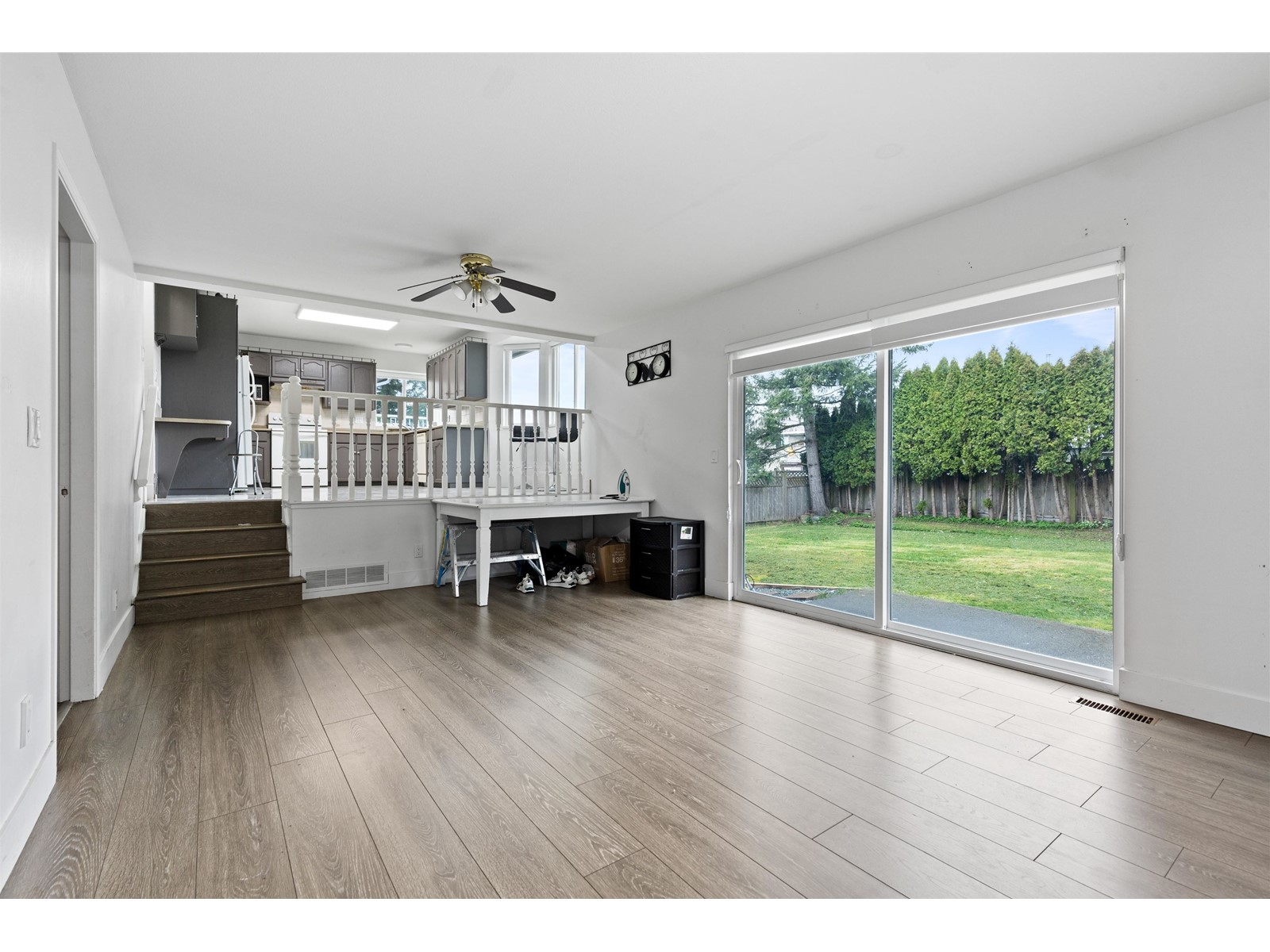 Photo 12 of 14269 89 A Avenue, Surrey BC