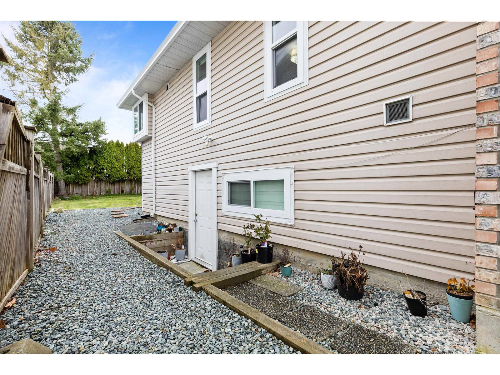 Photo 19 of 14269 89 A Avenue, Surrey BC