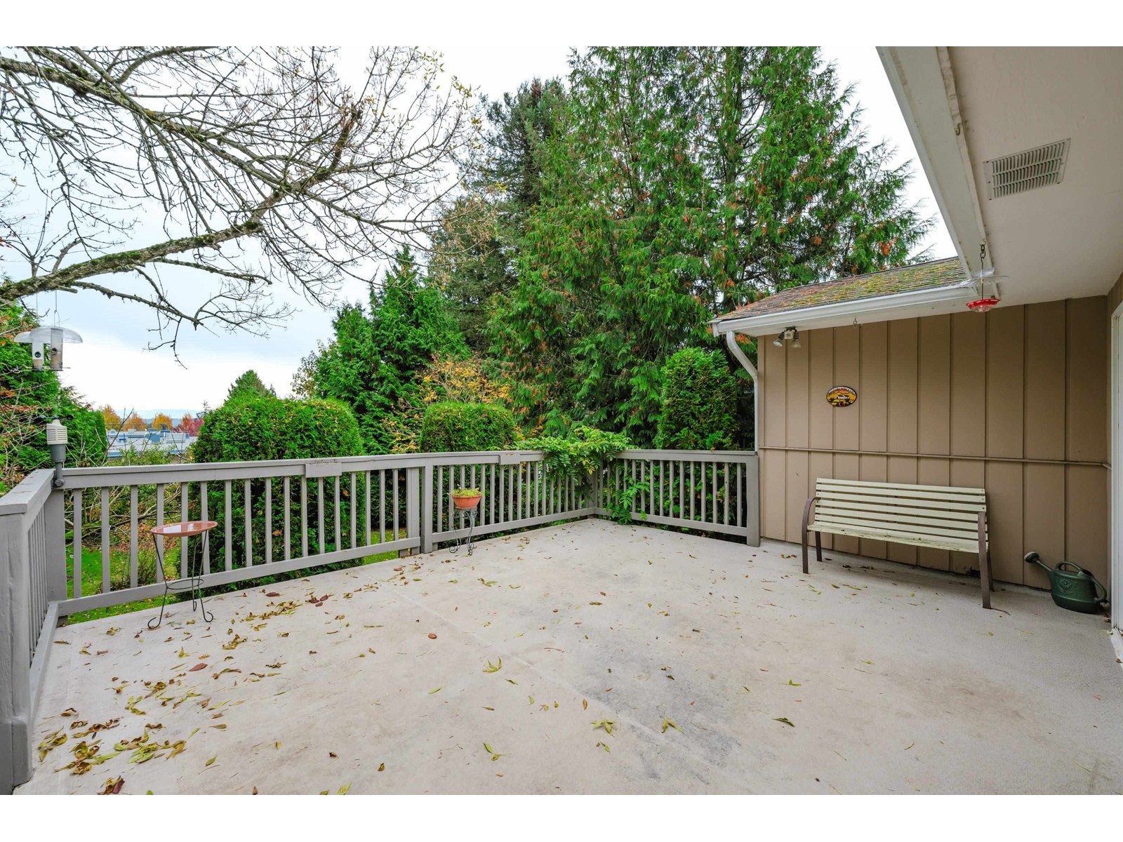 1320 KENT STREET, White Rock real estate listing R2996746