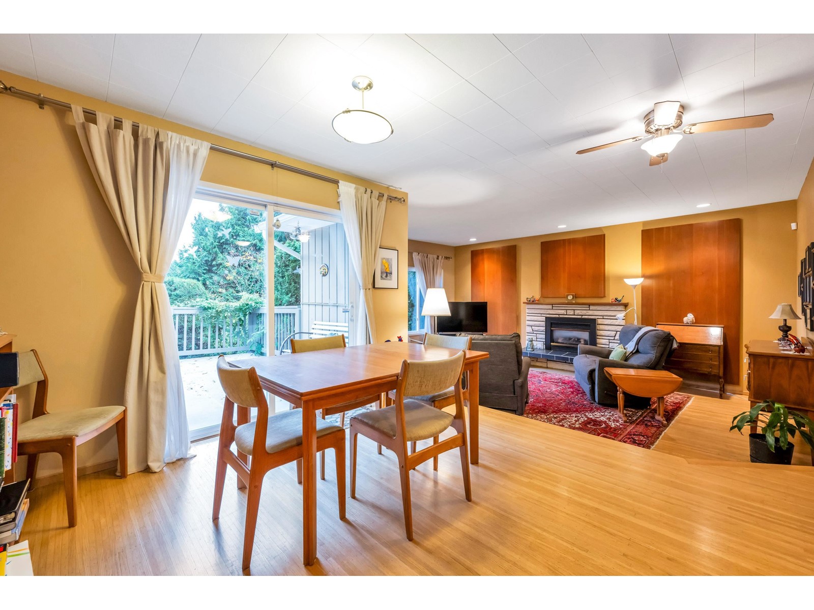 1320 KENT STREET, White Rock