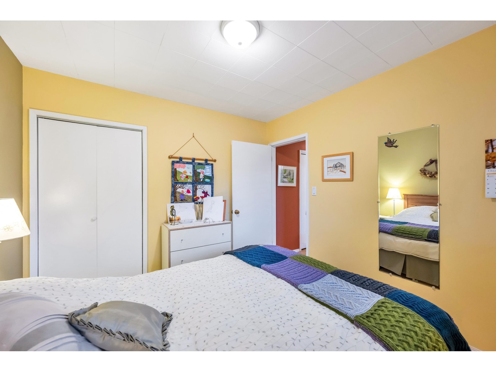 1320 KENT STREET, White Rock real estate listing R2996746