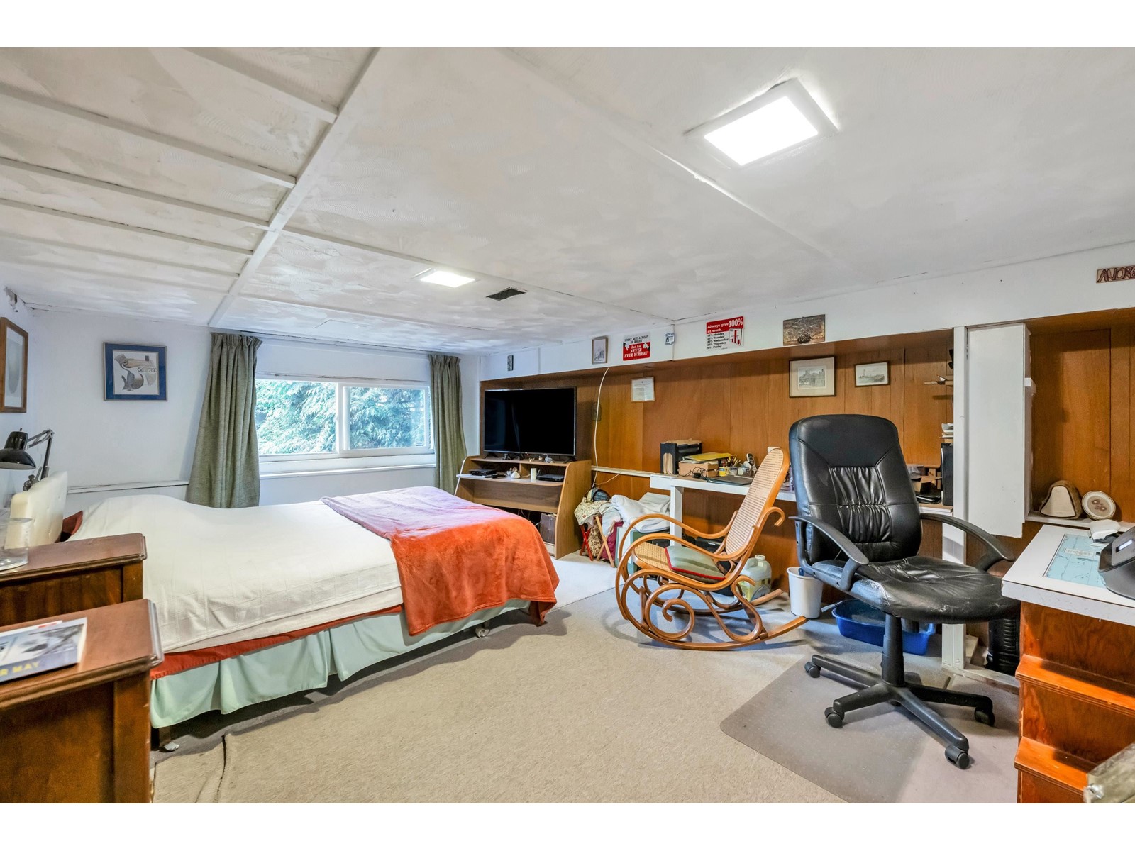 1320 KENT STREET, White Rock real estate listing R2996746