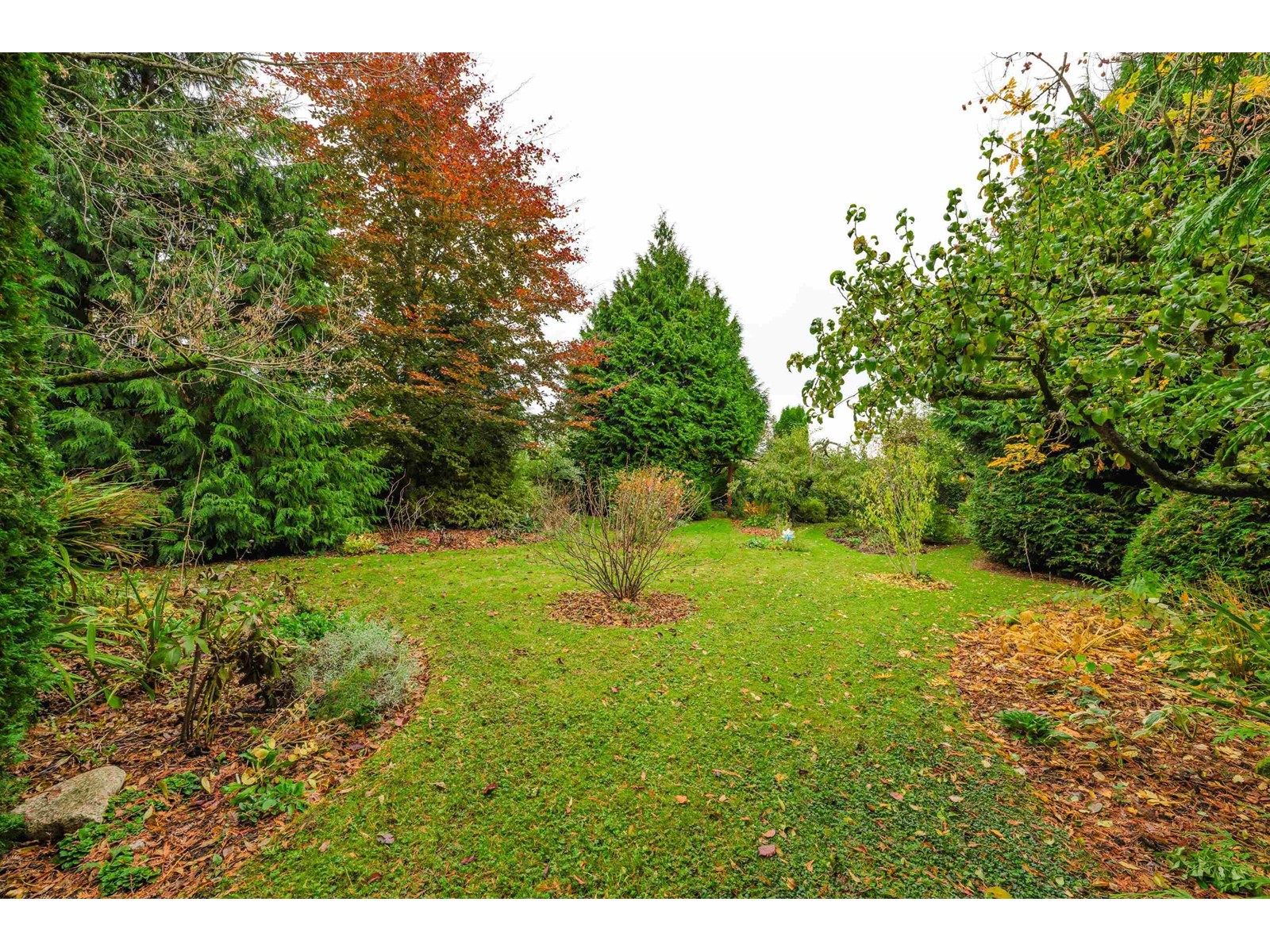 1320 KENT STREET, White Rock