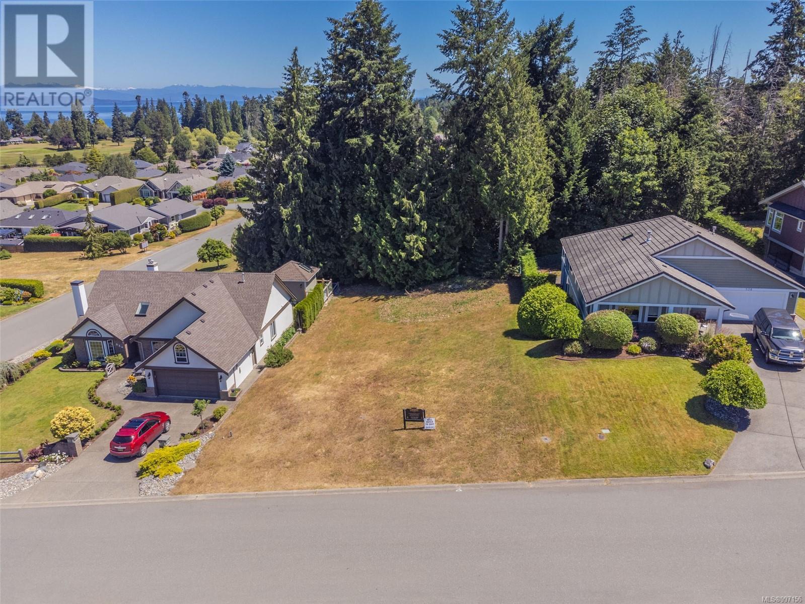 Photo 11 of 530 Sandwedge Close, Qualicum Beach BC