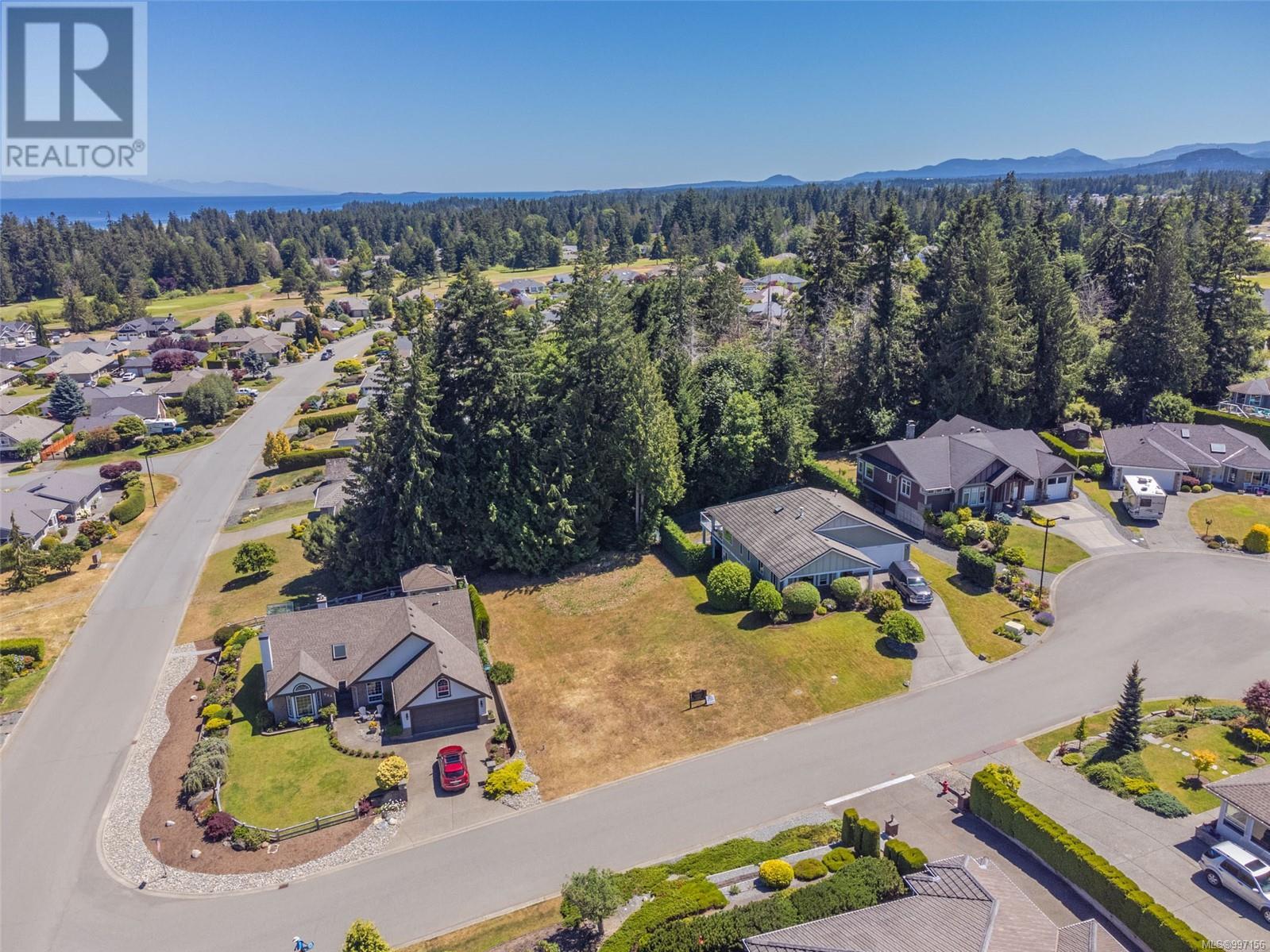 Photo 15 of 530 Sandwedge Close, Qualicum Beach BC