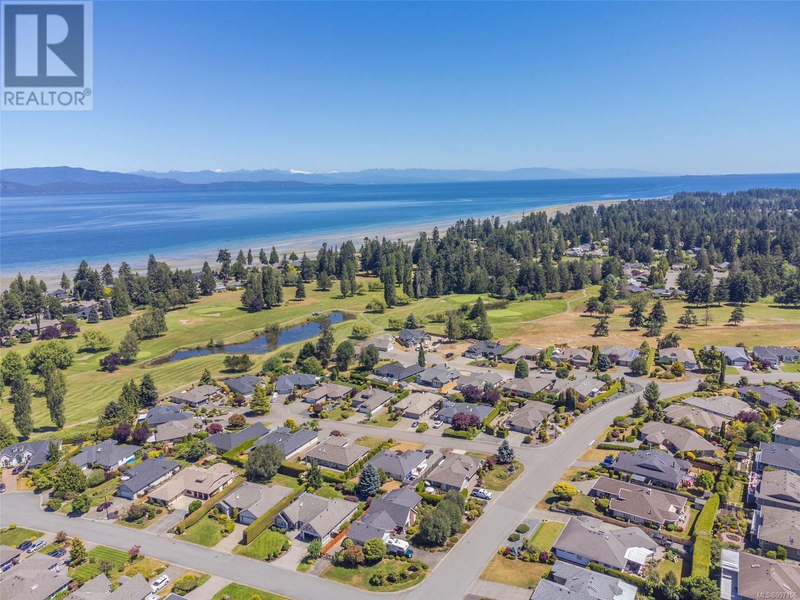 530 Sandwedge Close, Qualicum Beach