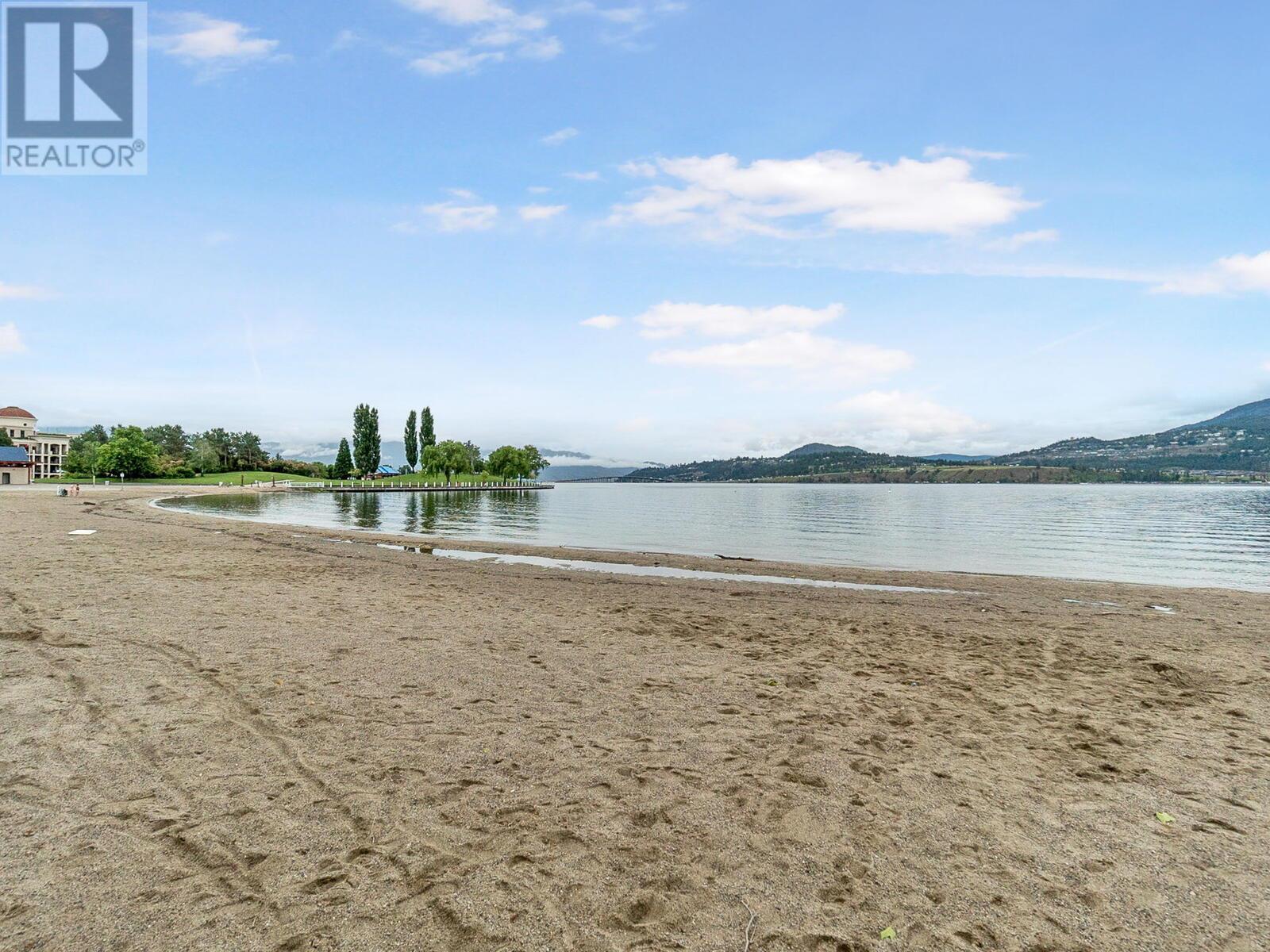 442 1088 Sunset Drive, Kelowna