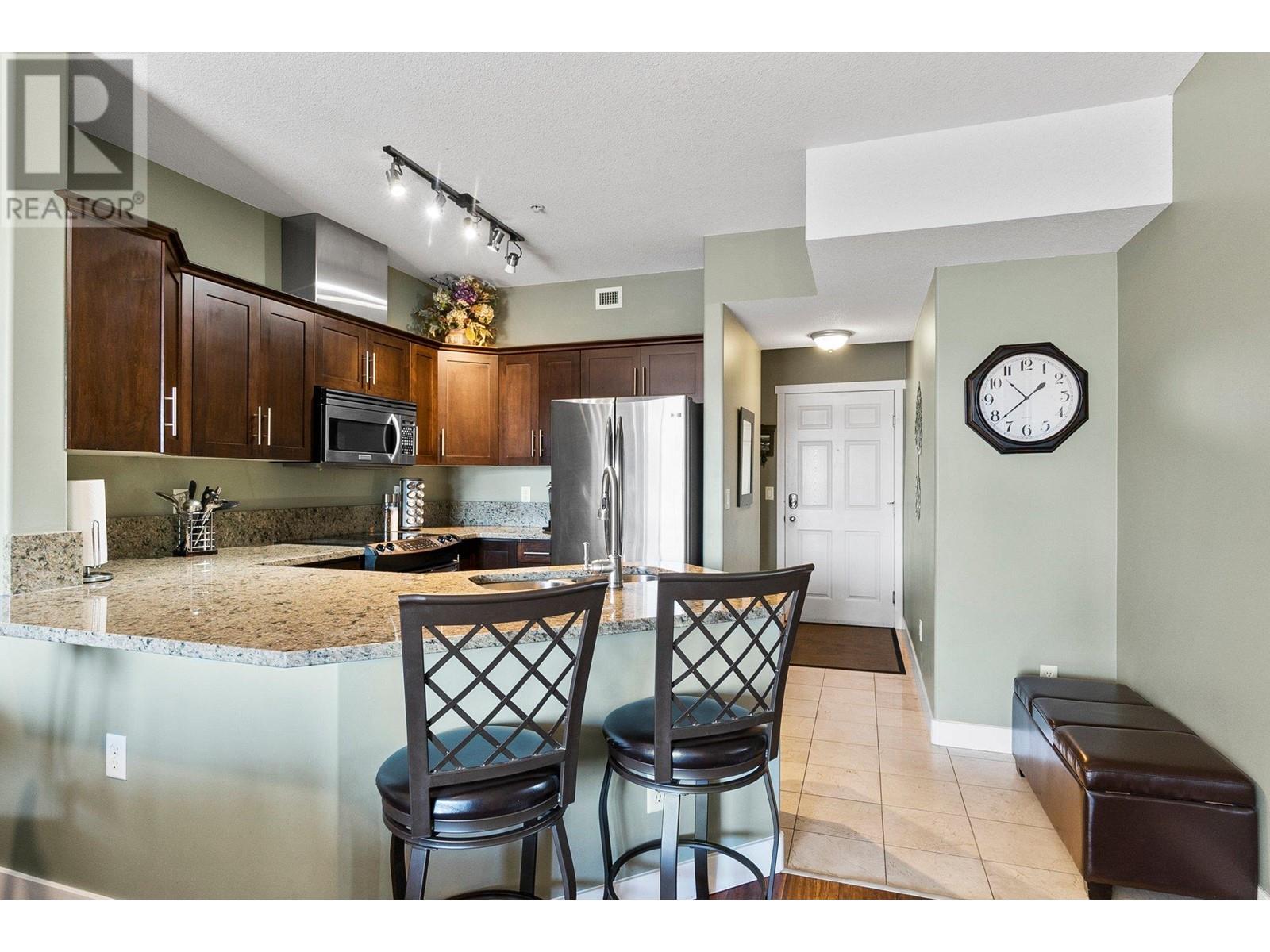 442 1088 Sunset Drive, Kelowna
