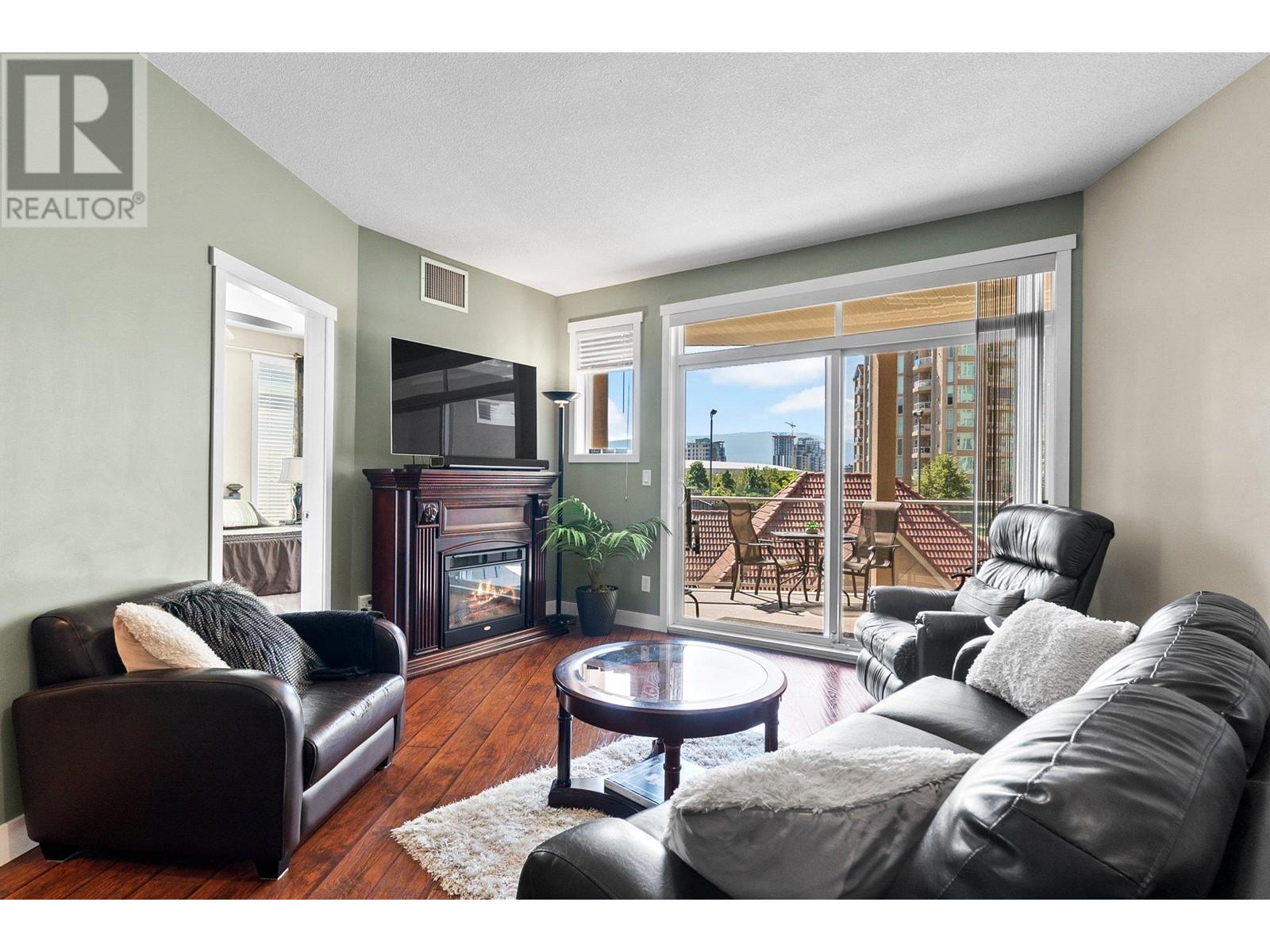 442 1088 Sunset Drive, Kelowna