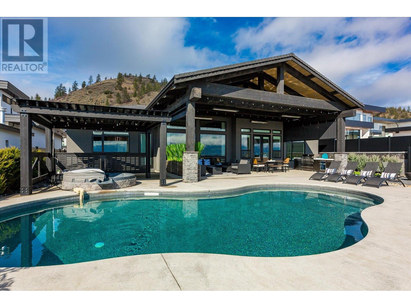 1547 Cabernet Way, West Kelowna