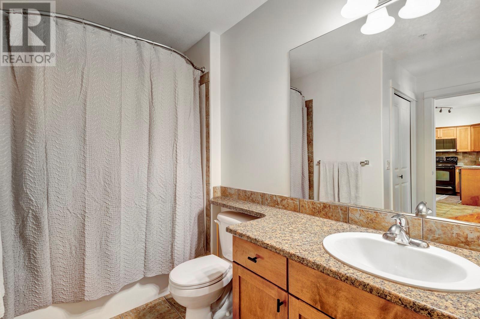 2551 Shoreline Drive Unit# 113, Lake Country