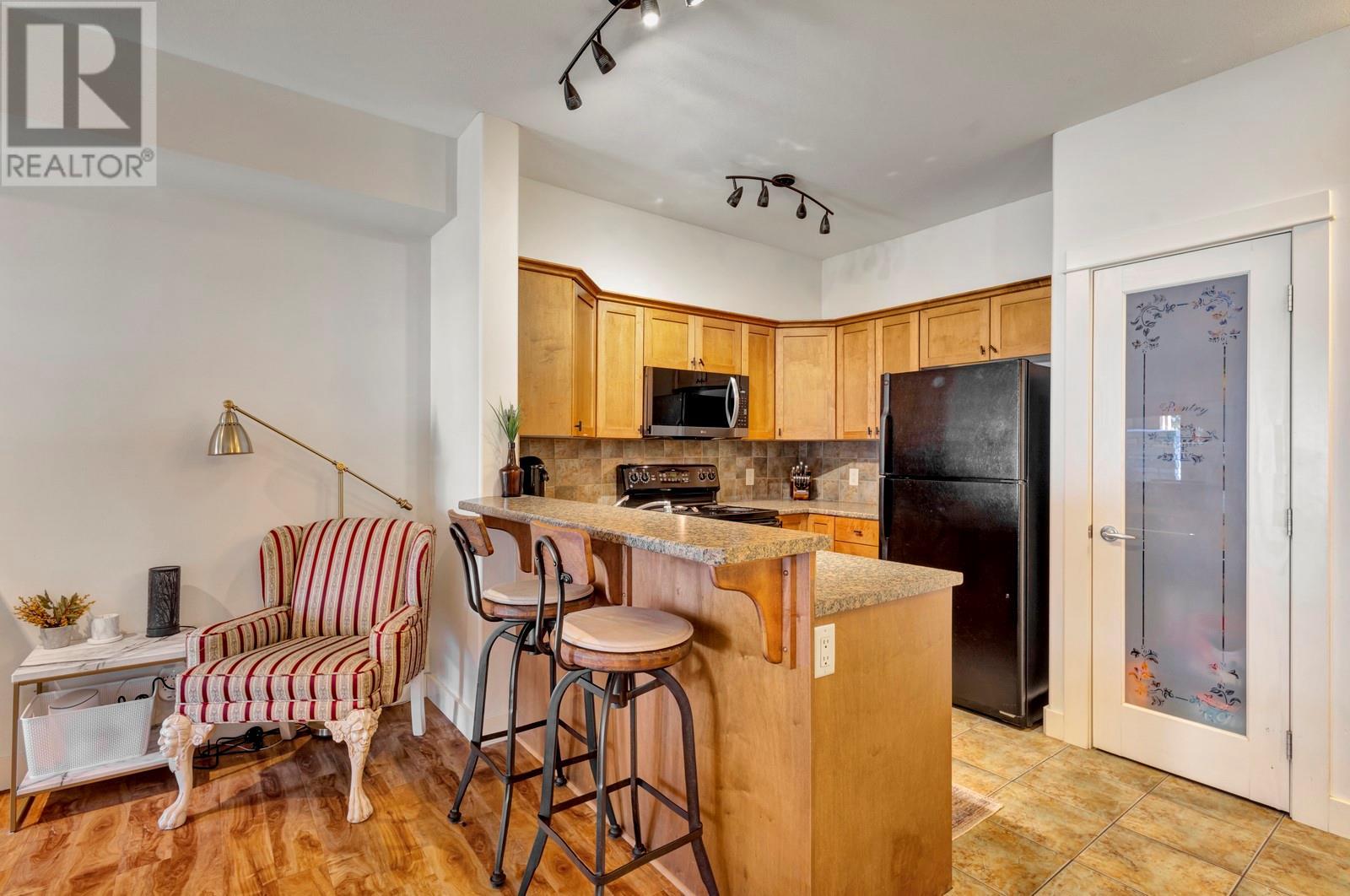 2551 Shoreline Drive Unit# 113, Lake Country