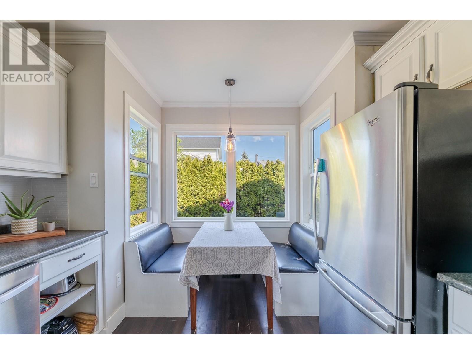  9718 Julia Street, Summerland