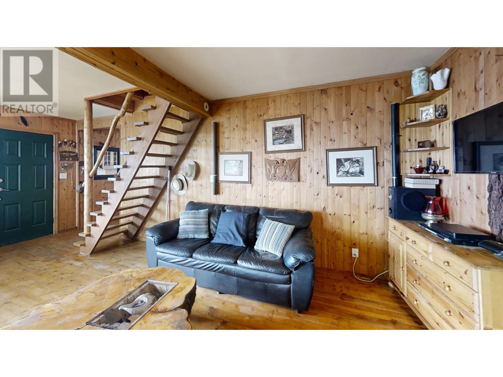 753 EAGLERIDGE DRIVE - 18