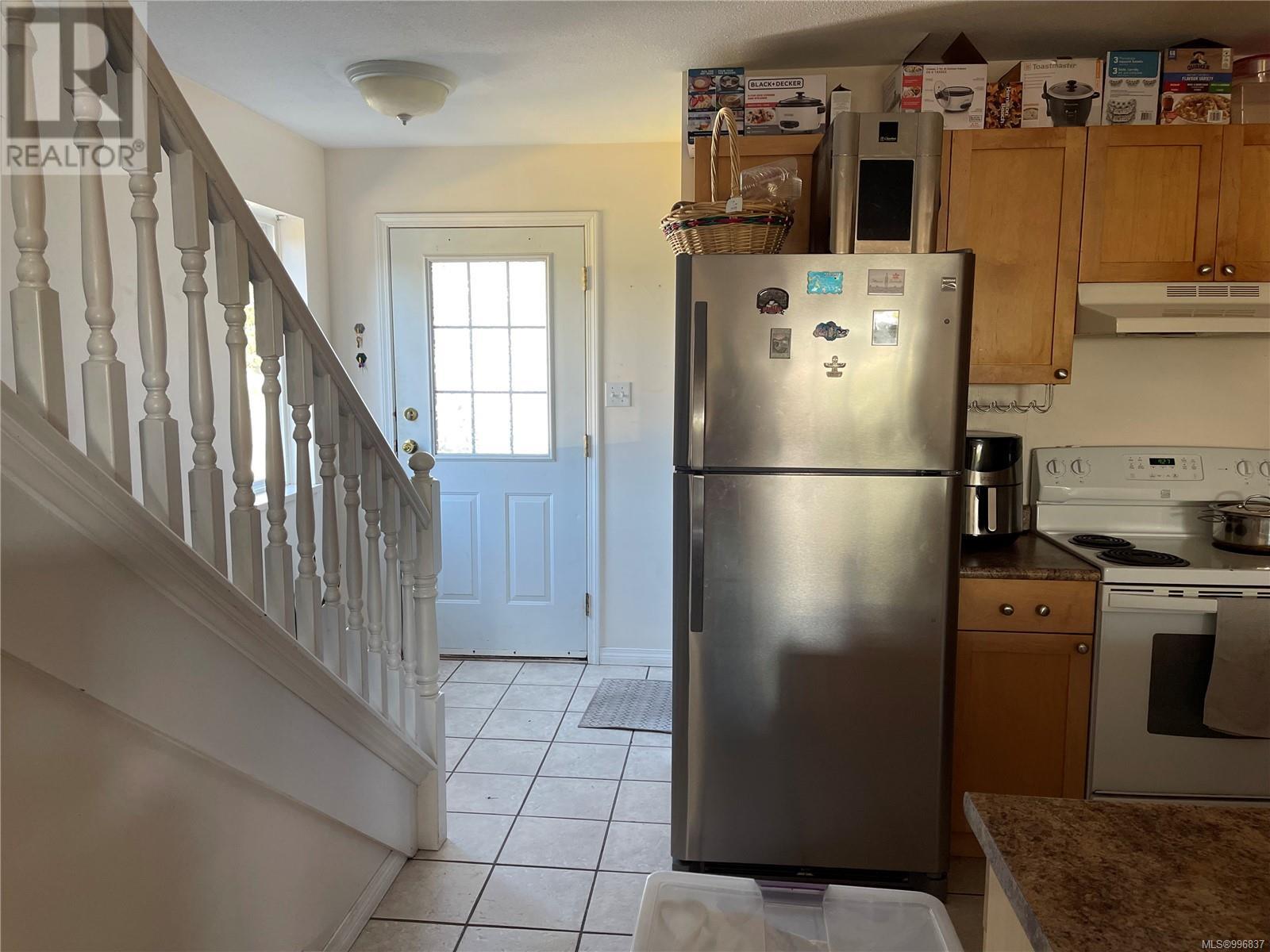 8 1545 Larch Rd, Ucluelet