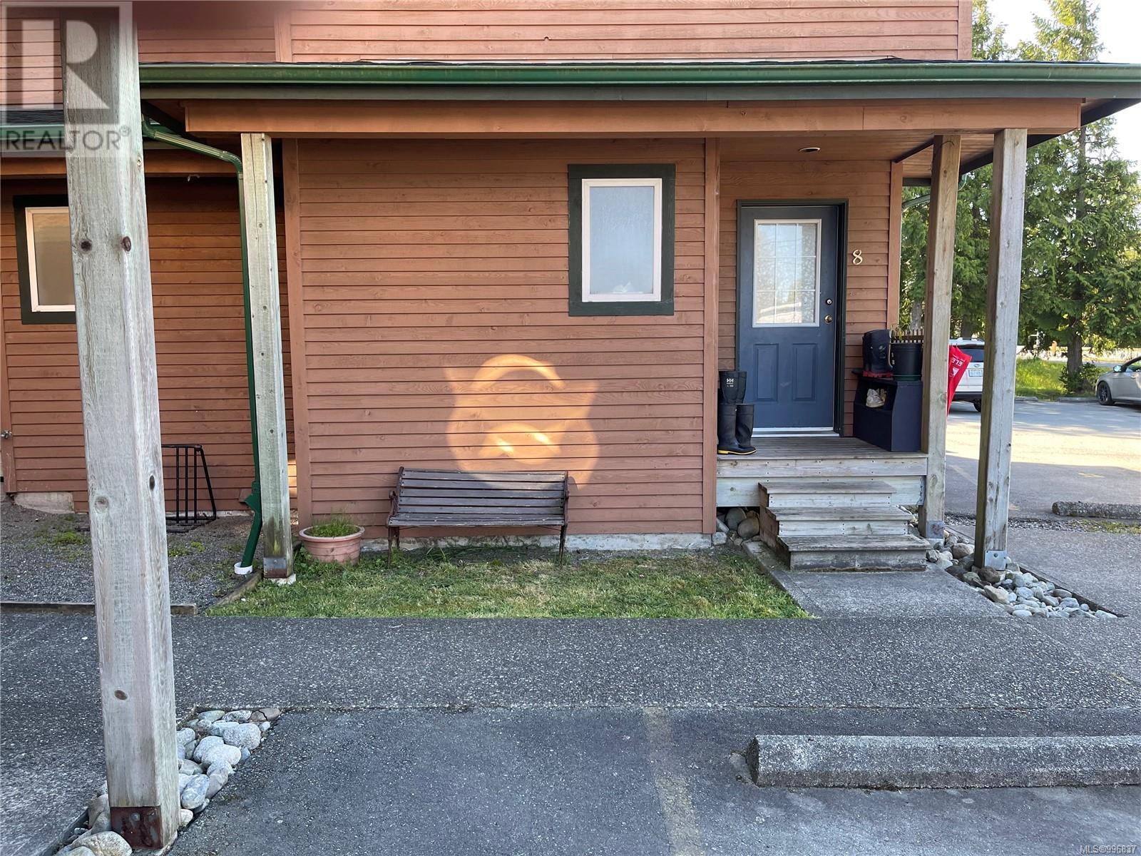 8 1545 Larch Rd, Ucluelet