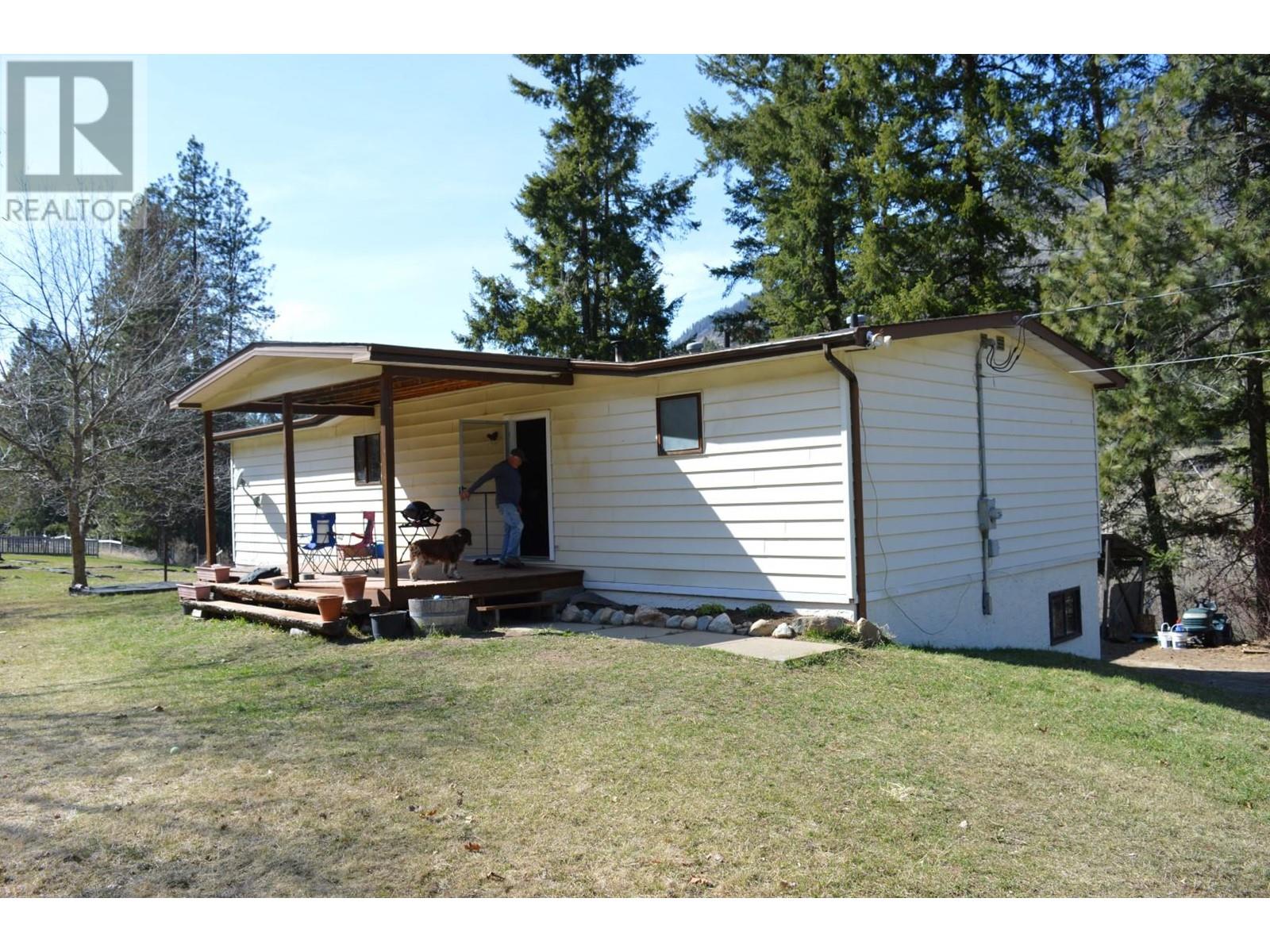 855 Ponderosa Drive, Christina Lake
