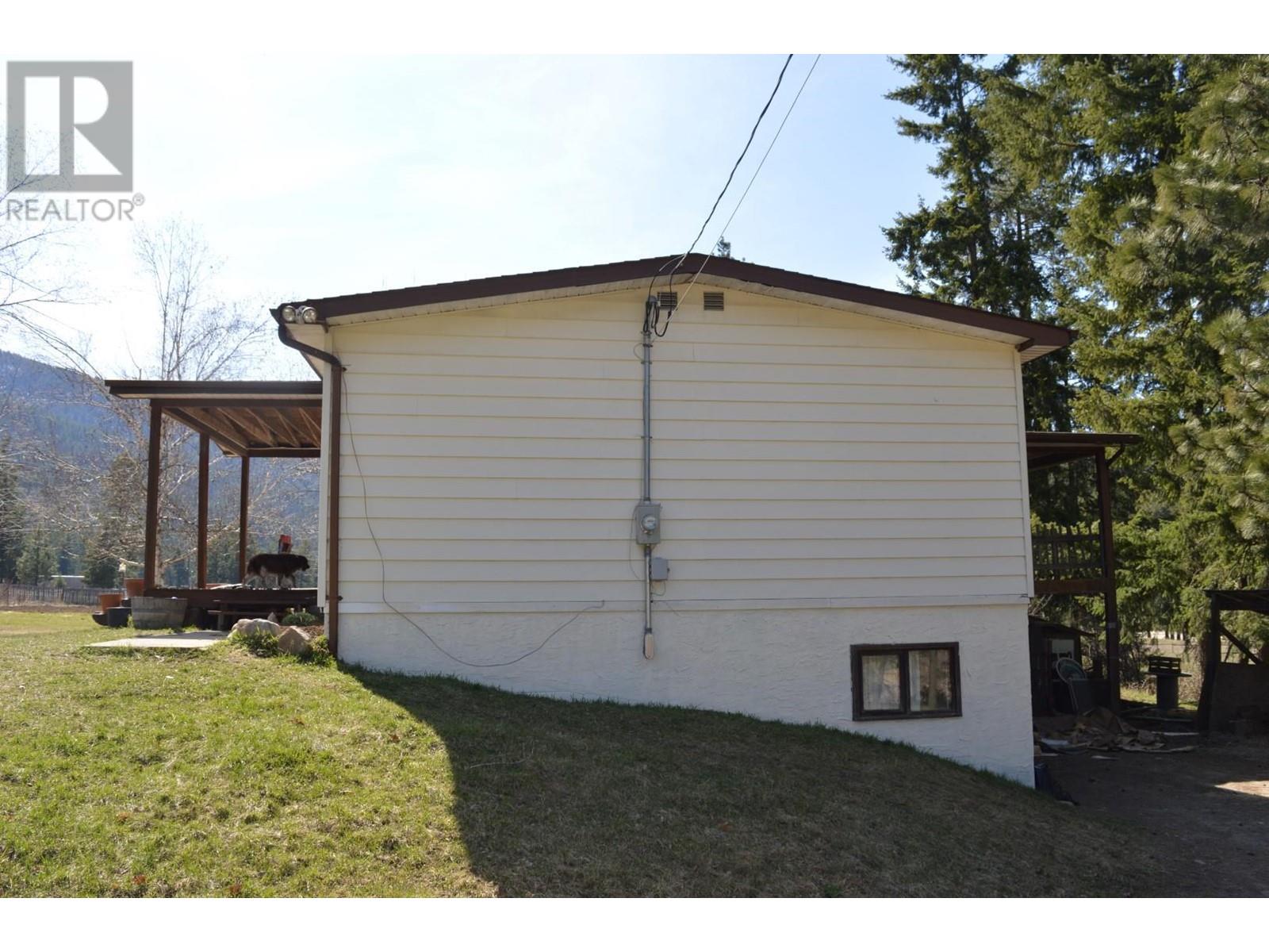 855 Ponderosa Drive, Christina Lake