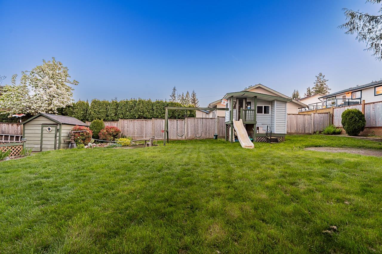 Photo 22 of 26924 28 A Avenue, Langley BC