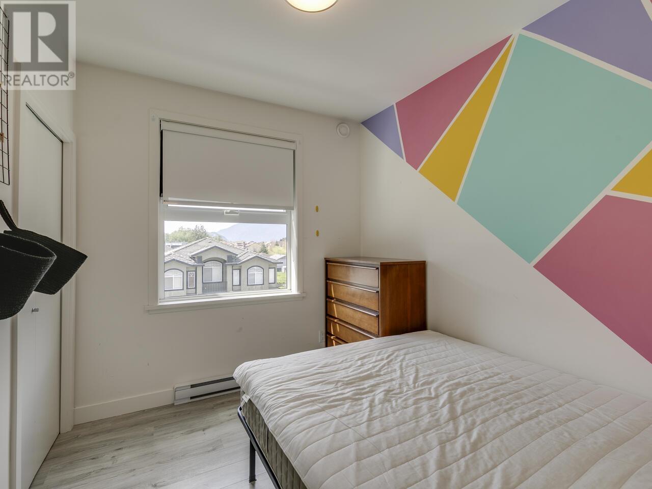 401 38013 THIRD AVENUE, Squamish
