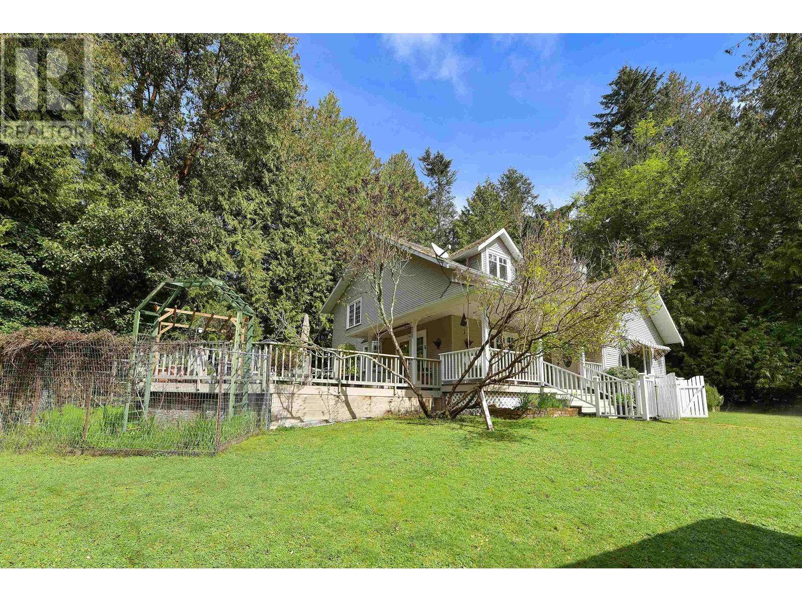 517 SANDY HOOK ROAD, Mayne Island