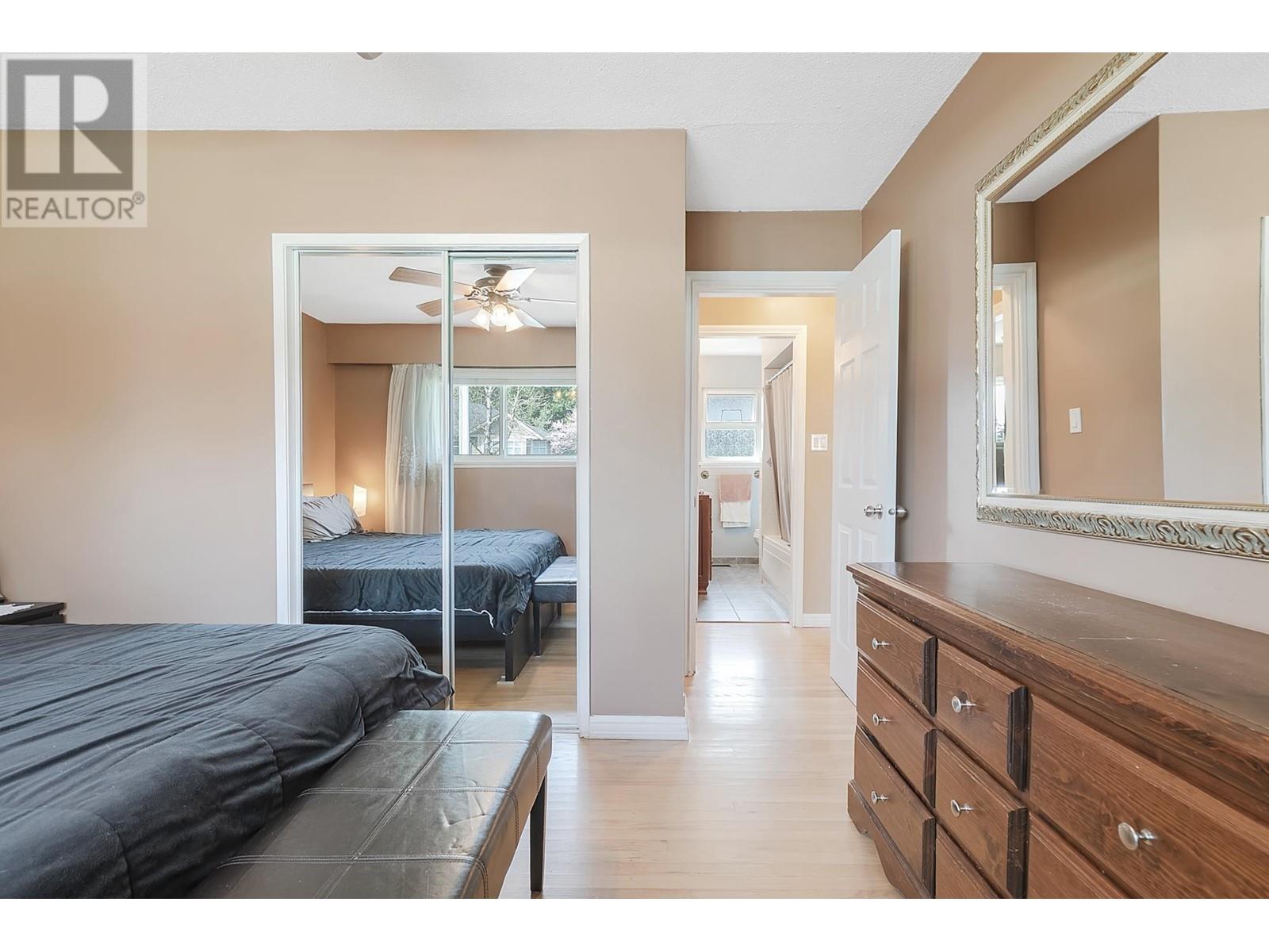 325 SEAVIEW DRIVE, Port Moody