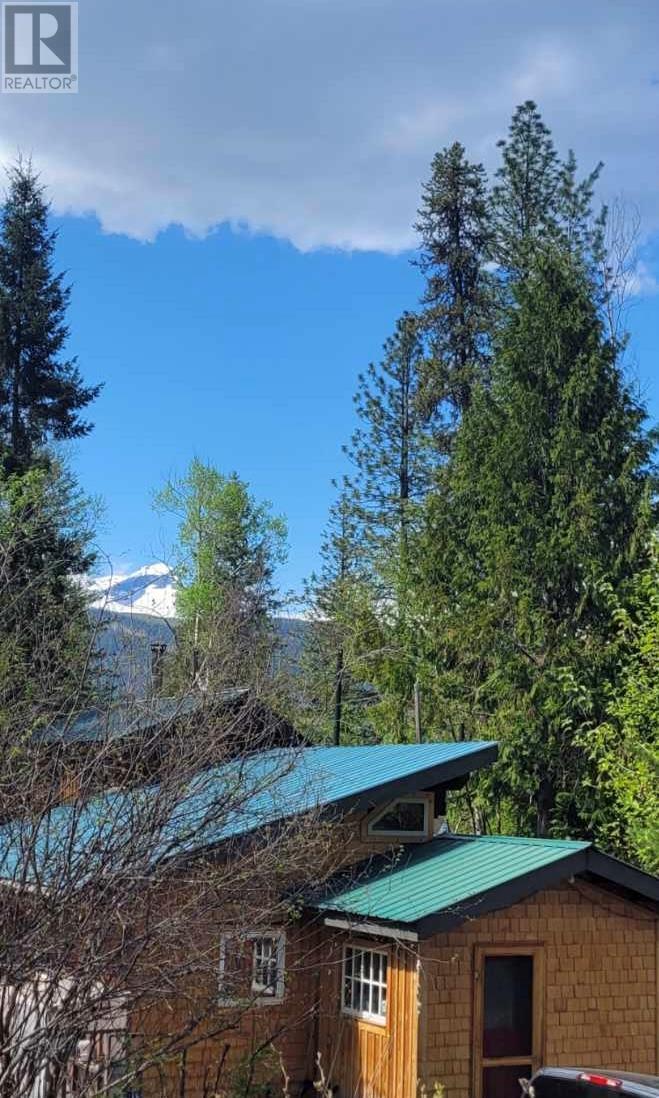 Photo 6 of 7152 Graham Road, Winlaw BC