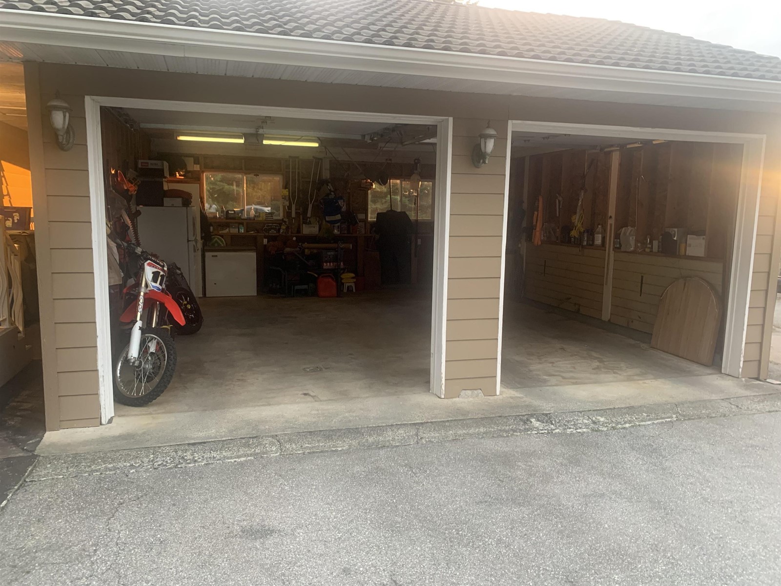 Photo 11 of 6863 204th Street, Langley BC