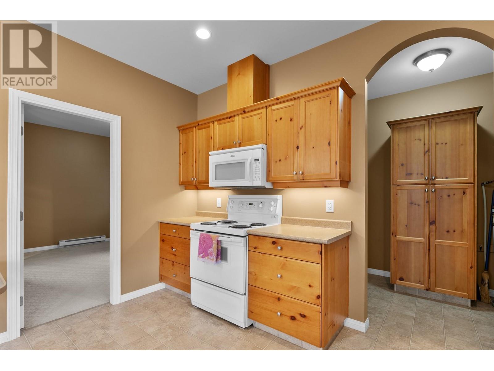  345 Hardie Road, Kelowna