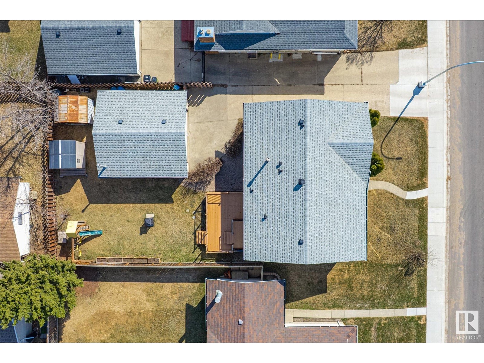 17211 107 ST NW, Edmonton