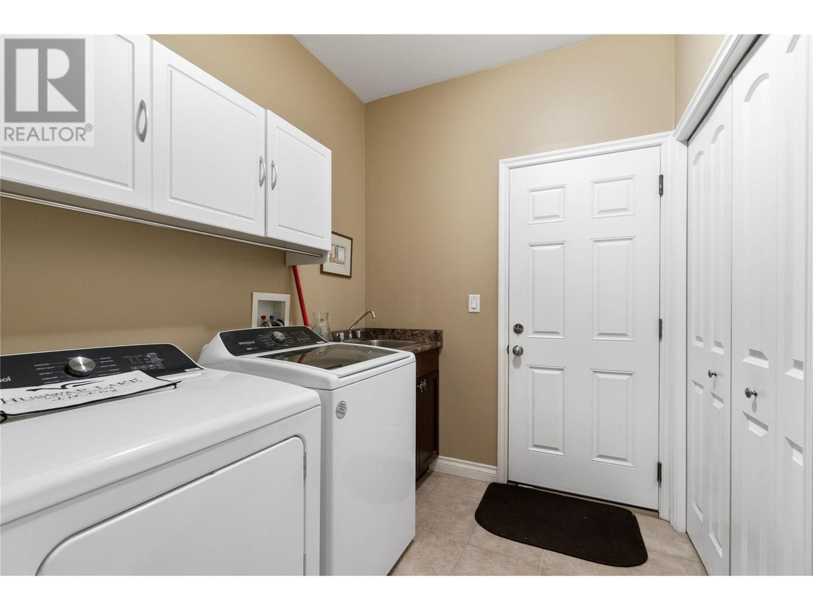2743 Golf Course Drive, Blind Bay